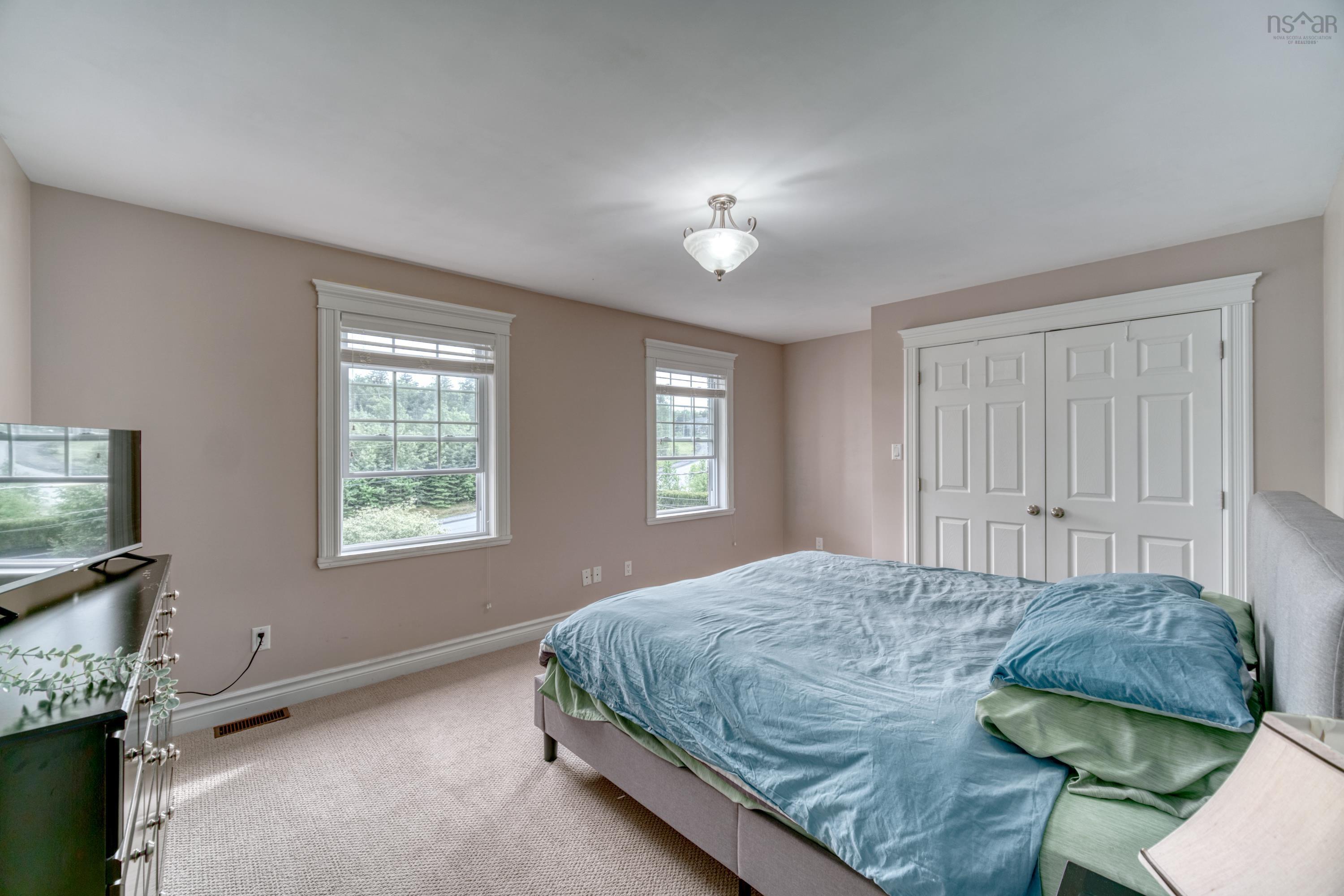 $1,690,000.00: 42 Vrege Court, Hammonds Plains