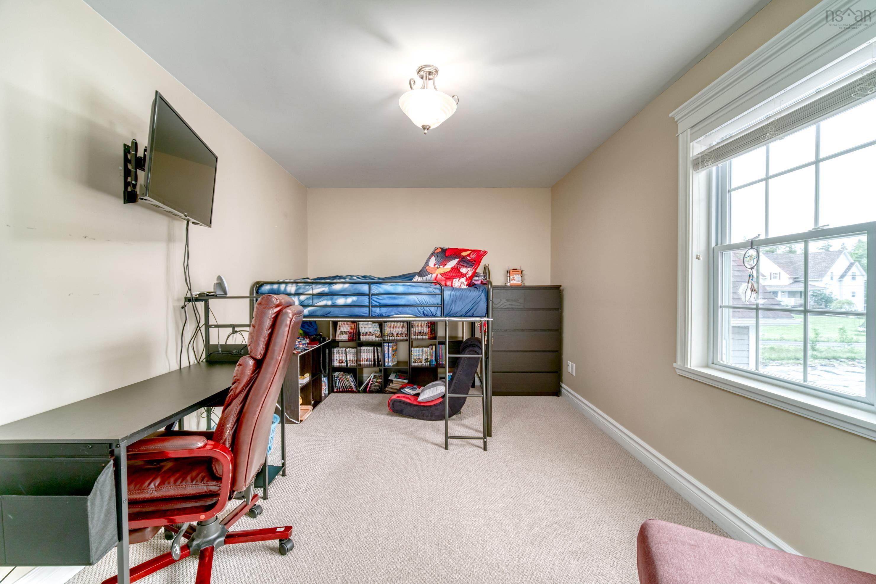 $1,690,000.00: 42 Vrege Court, Hammonds Plains