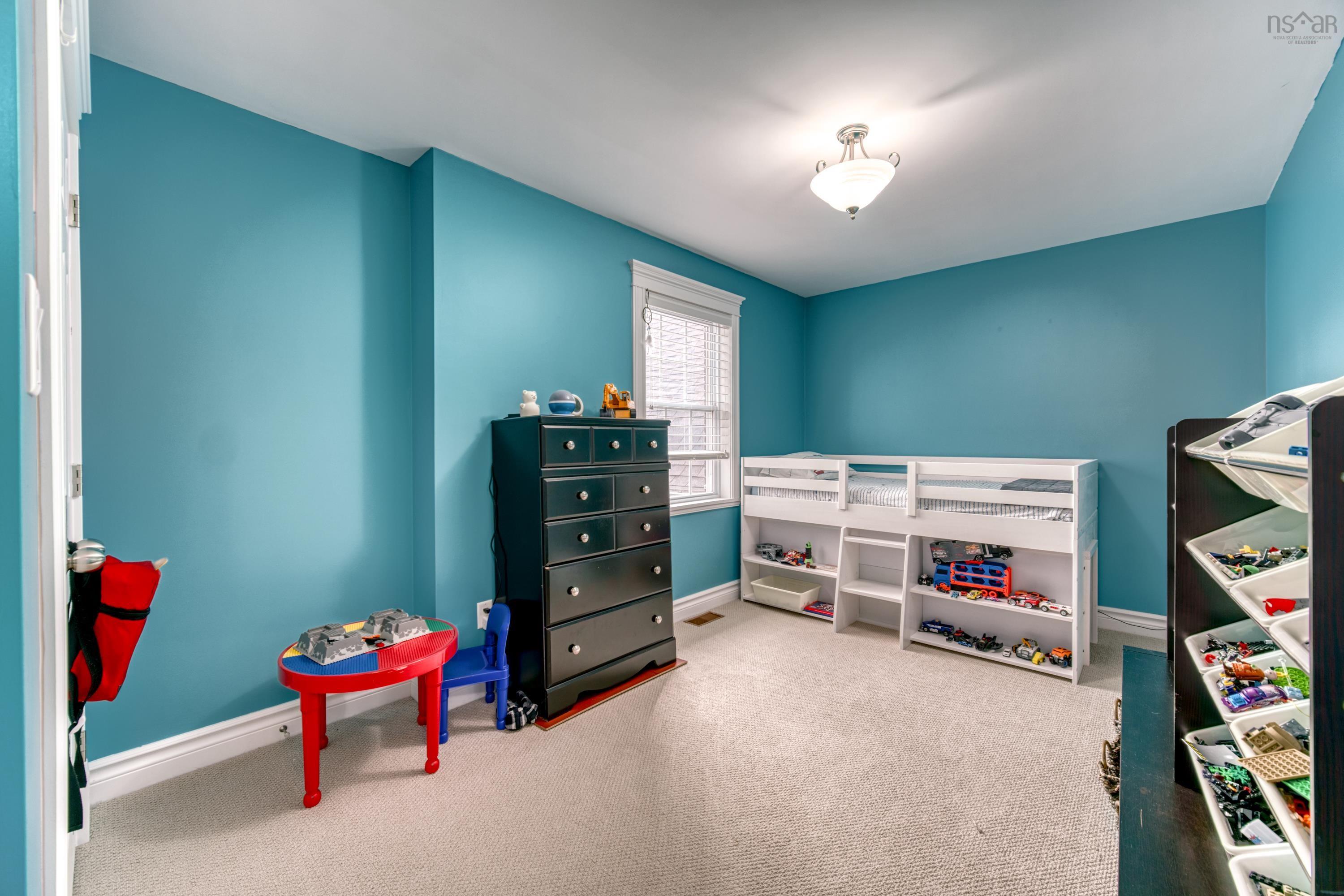 $1,690,000.00: 42 Vrege Court, Hammonds Plains