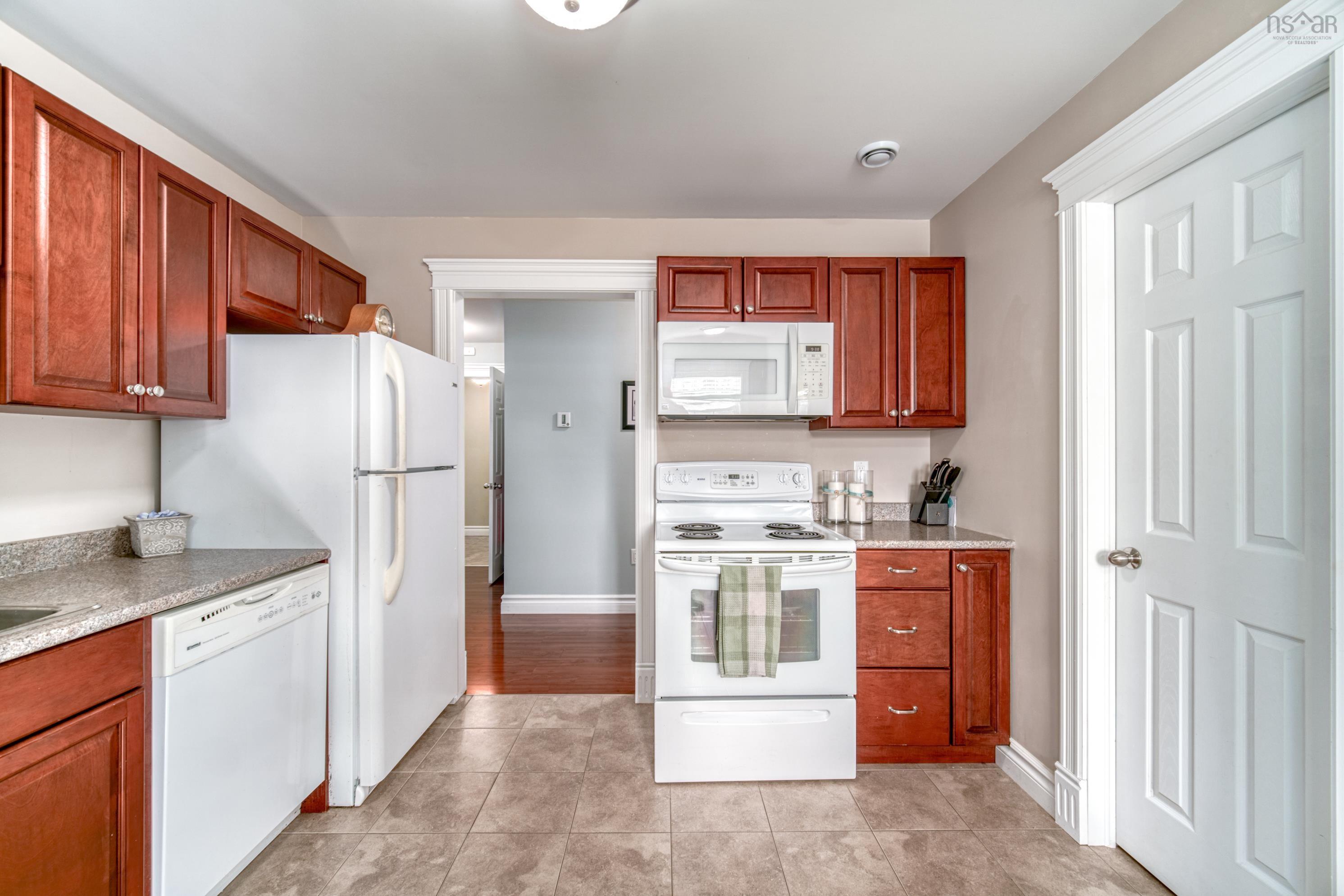 $1,690,000.00: 42 Vrege Court, Hammonds Plains
