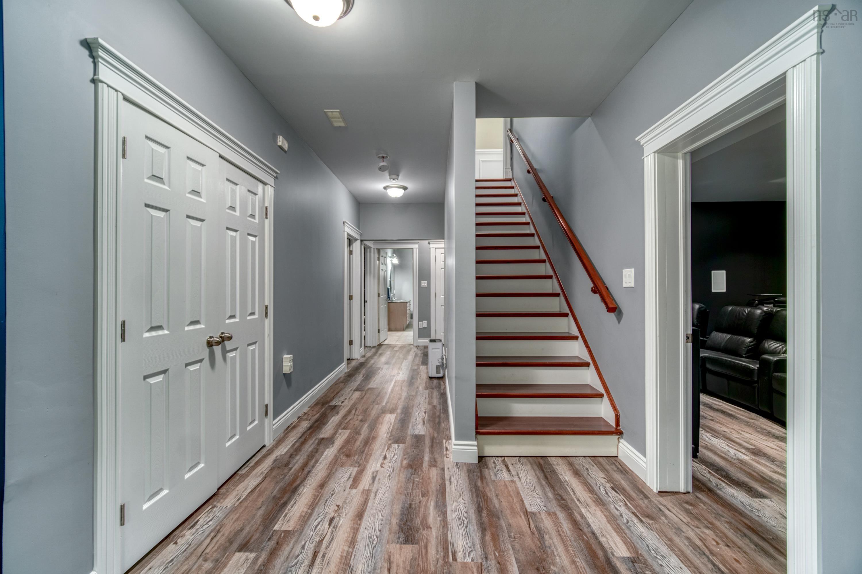 $1,690,000.00: 42 Vrege Court, Hammonds Plains