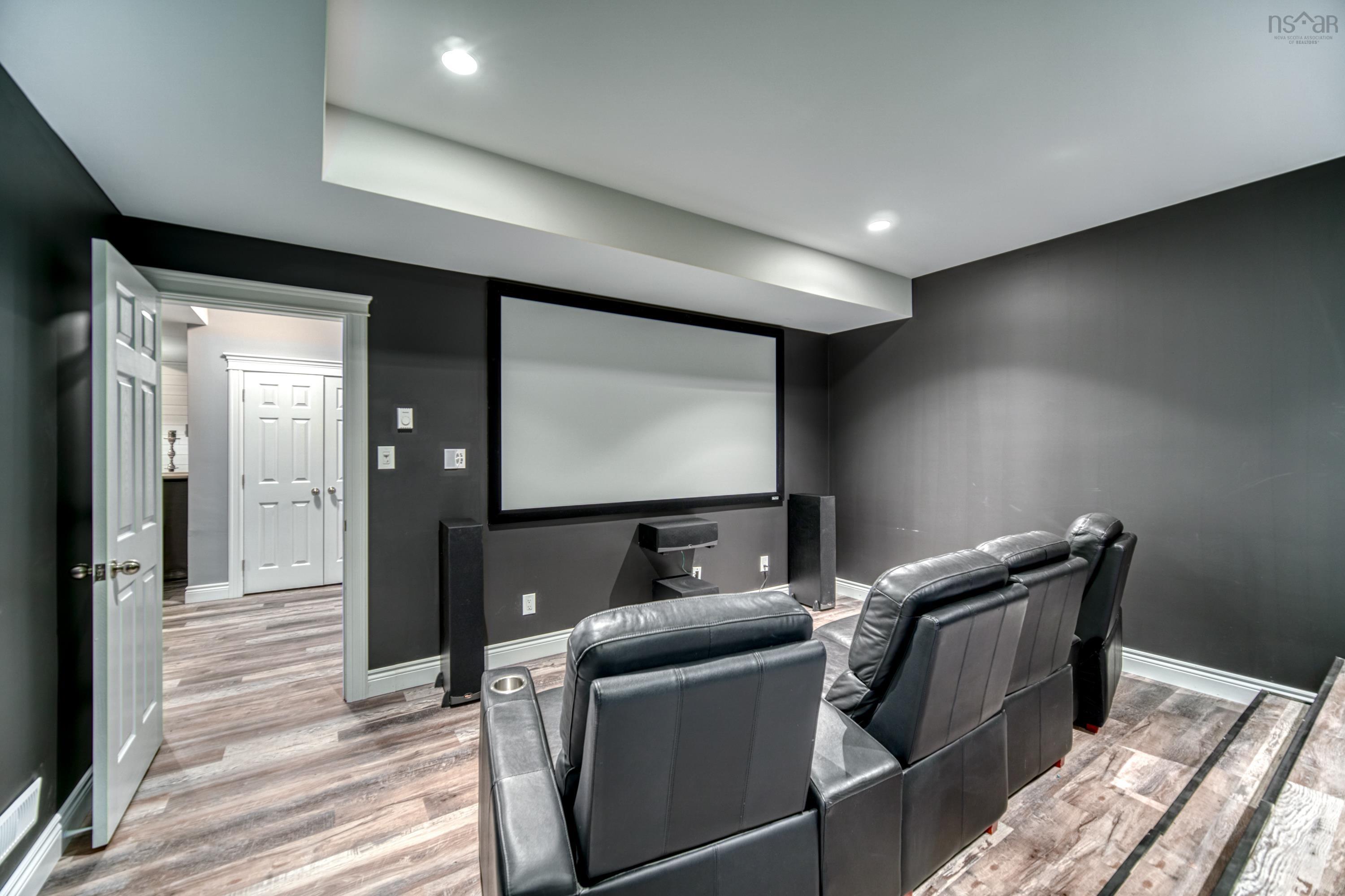 $1,690,000.00: 42 Vrege Court, Hammonds Plains
