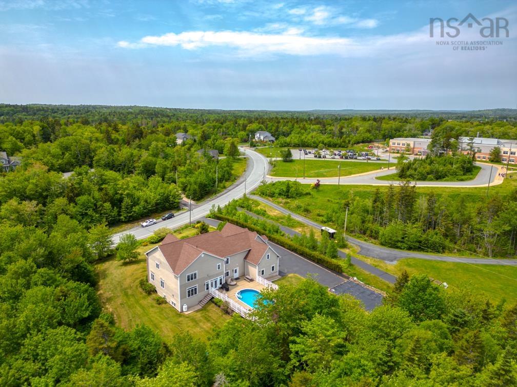 $1,690,000.00: 42 Vrege Court, Hammonds Plains