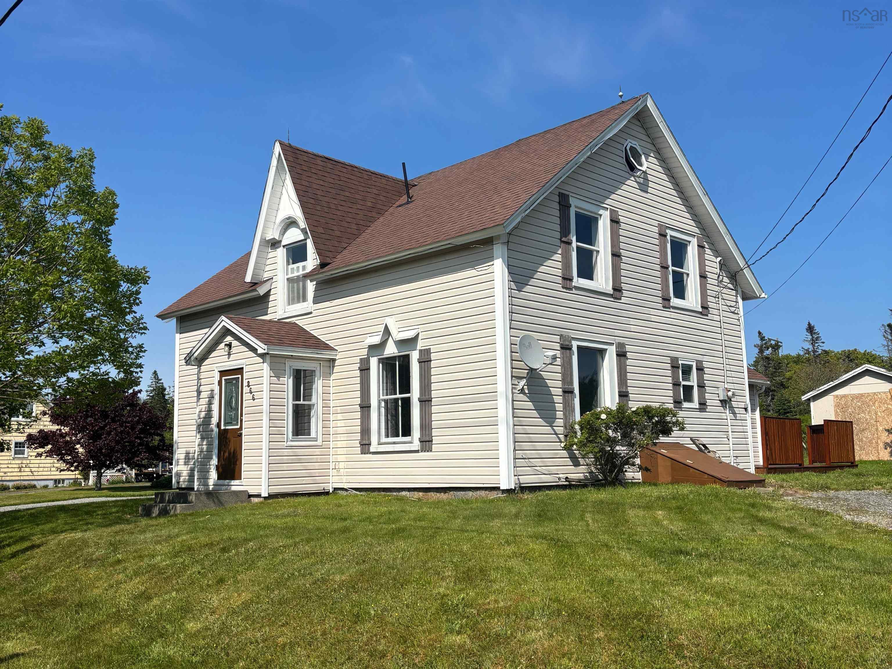 $269,900.00: 866 Highway 3, Middle East Pubnico