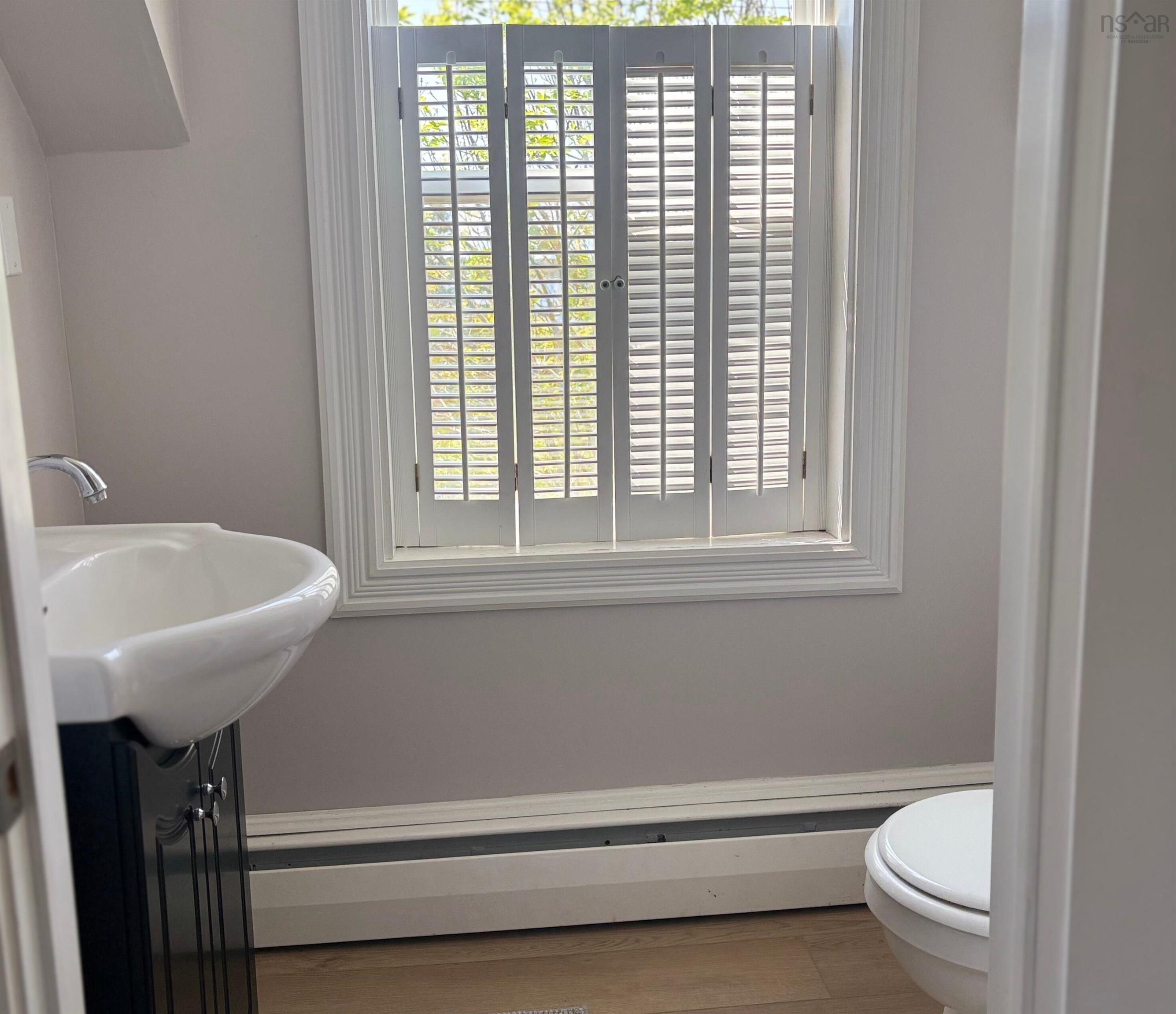 $269,900.00: 866 Highway 3, Middle East Pubnico