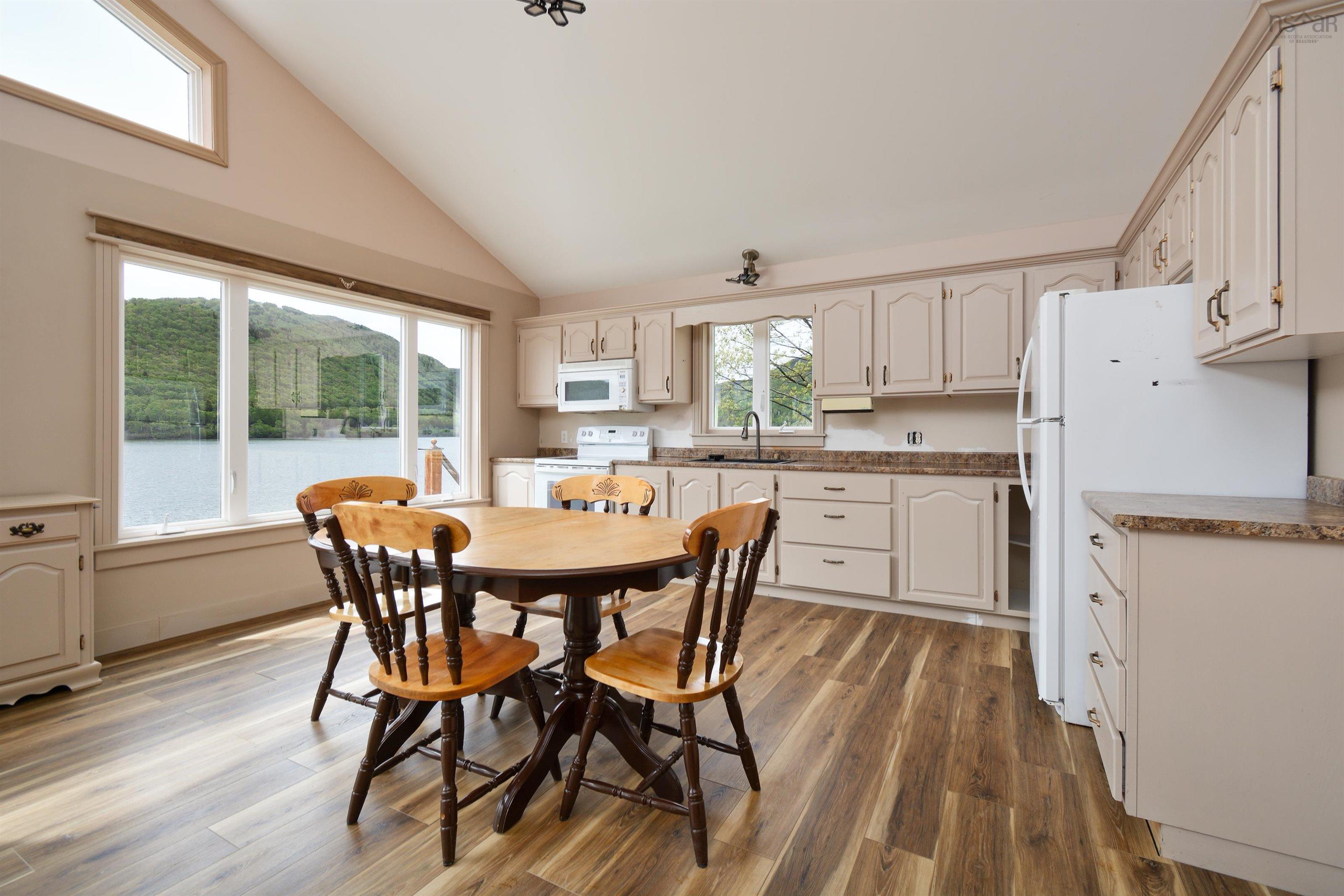 $559,000.00: 38103 Cabot Trail, Ingonish