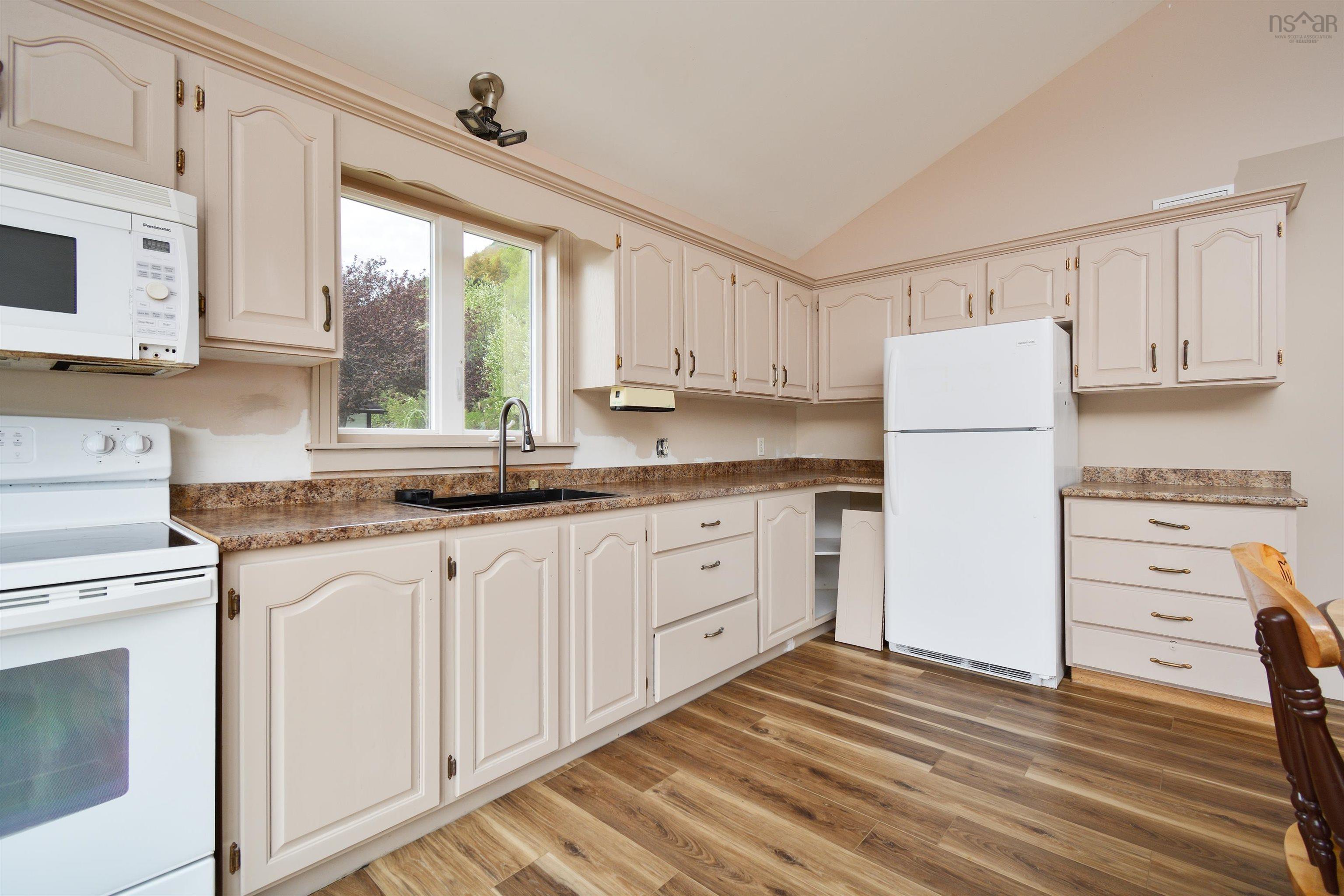 $559,000.00: 38103 Cabot Trail, Ingonish