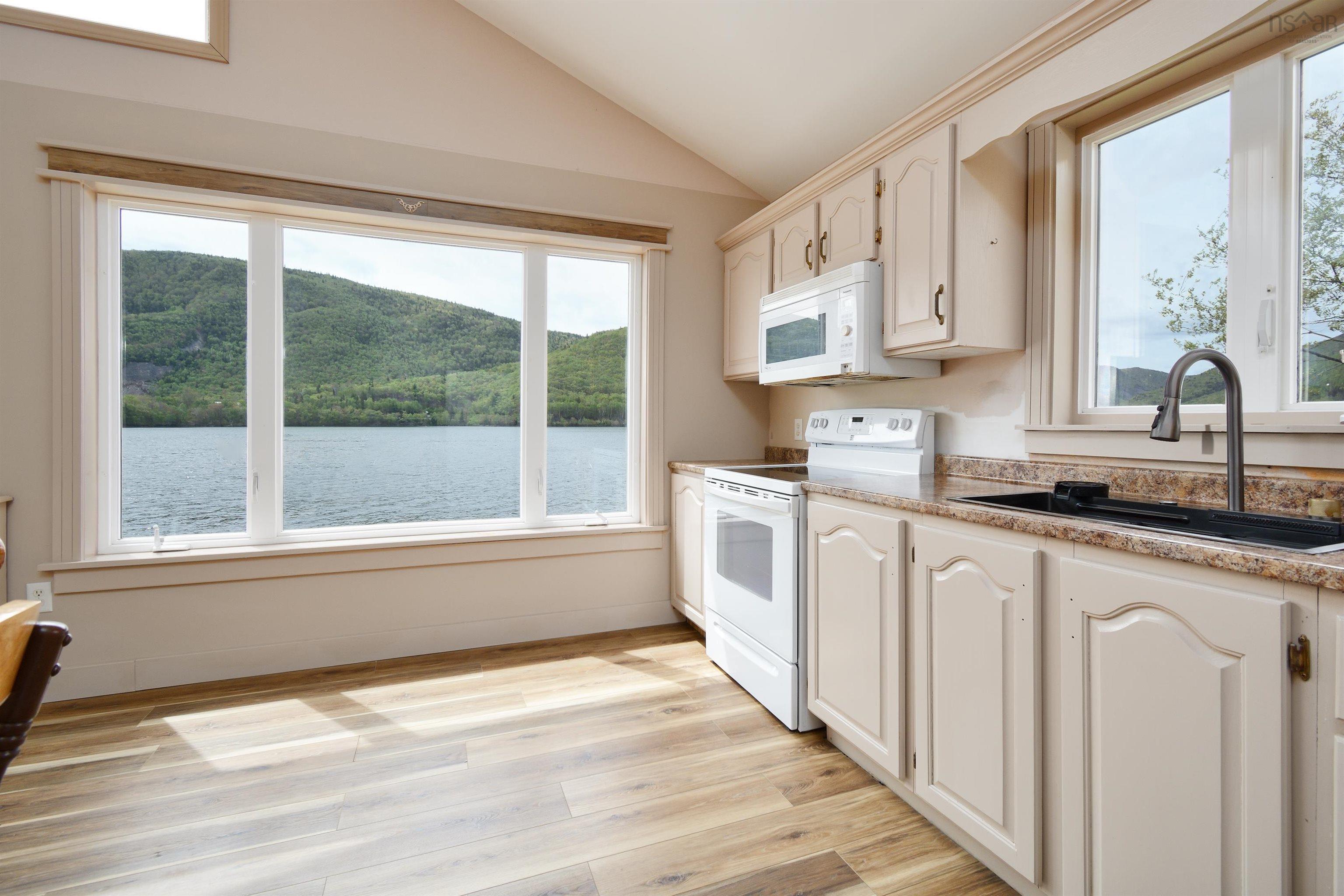 $559,000.00: 38103 Cabot Trail, Ingonish