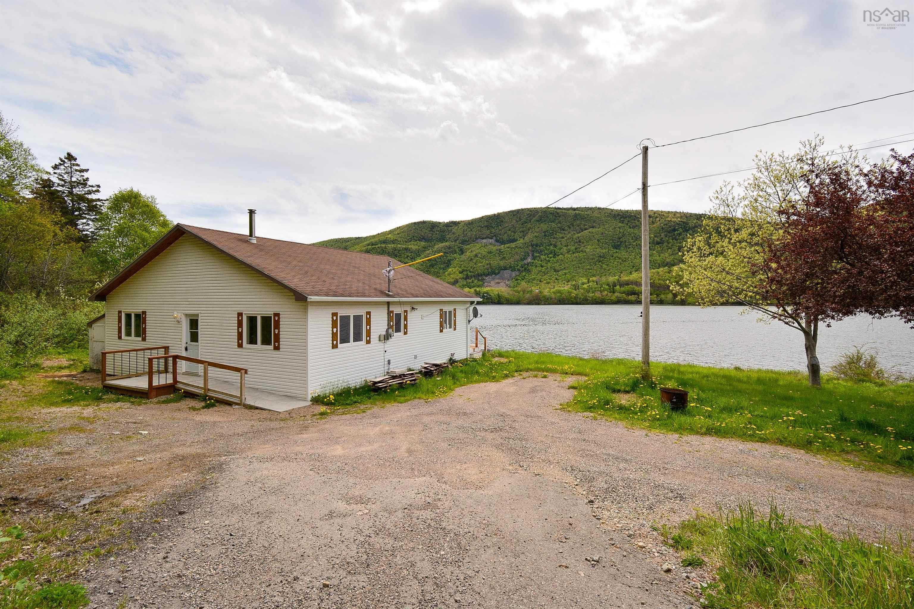 $559,000.00: 38103 Cabot Trail, Ingonish