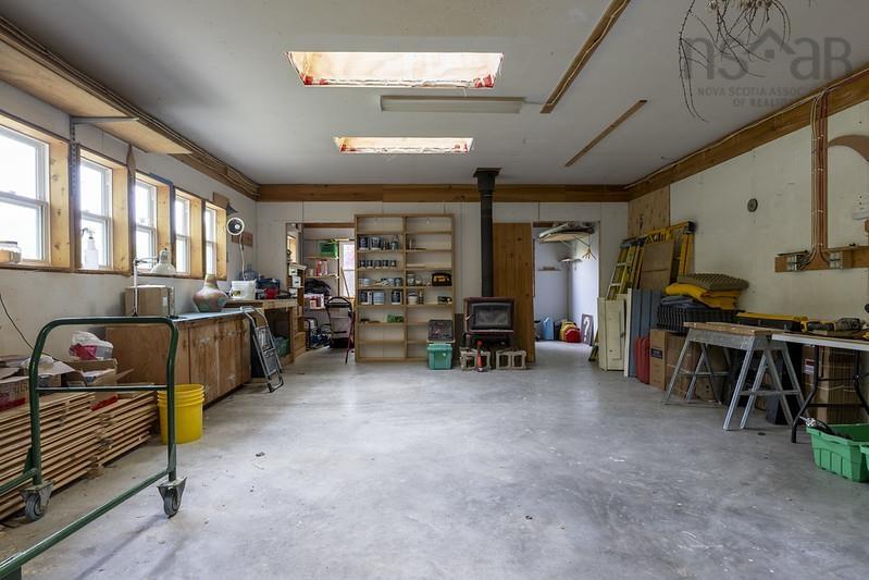 $685,000.00: 1749 Northwest Road, Blockhouse