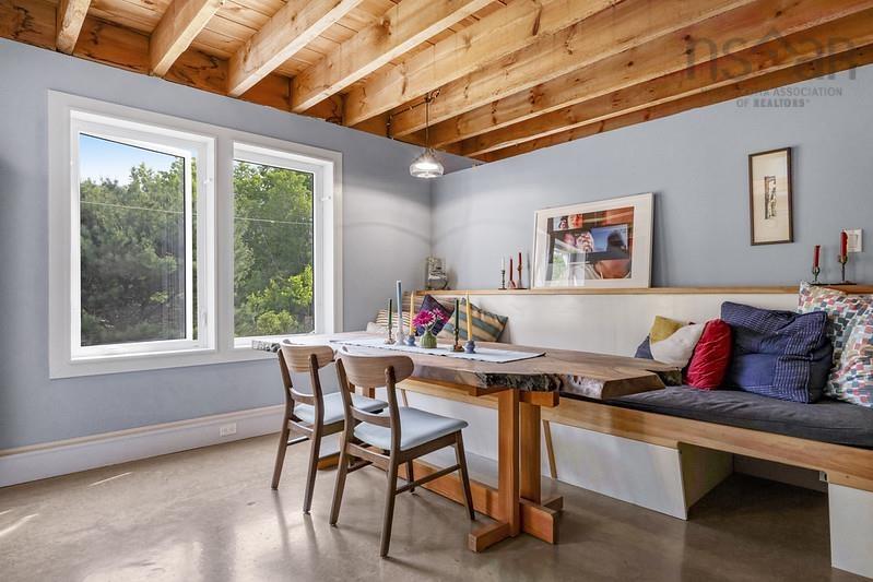 $685,000.00: 1749 Northwest Road, Blockhouse