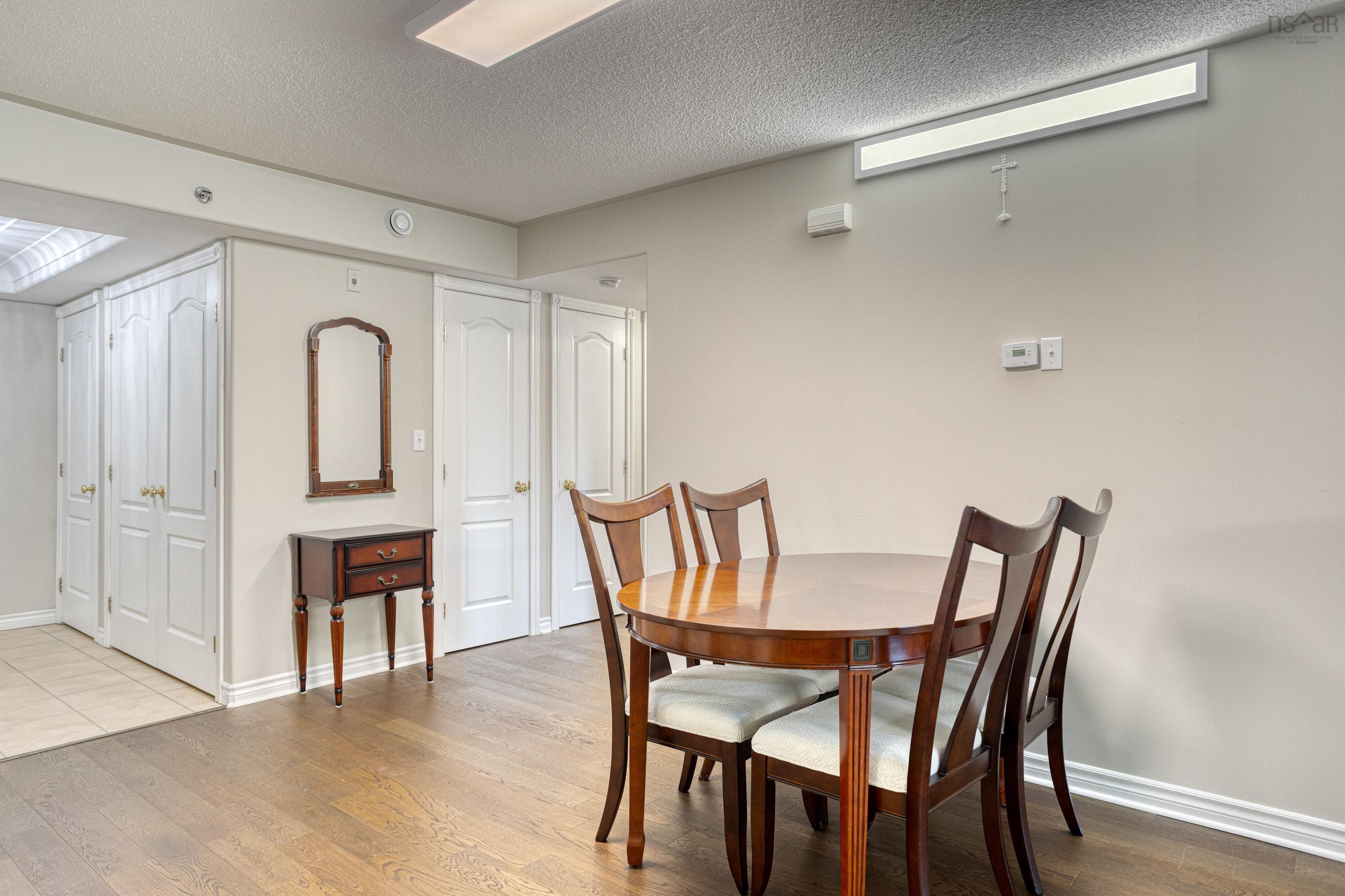 $459,000.00: 206 40 Regency Park Drive, Halifax