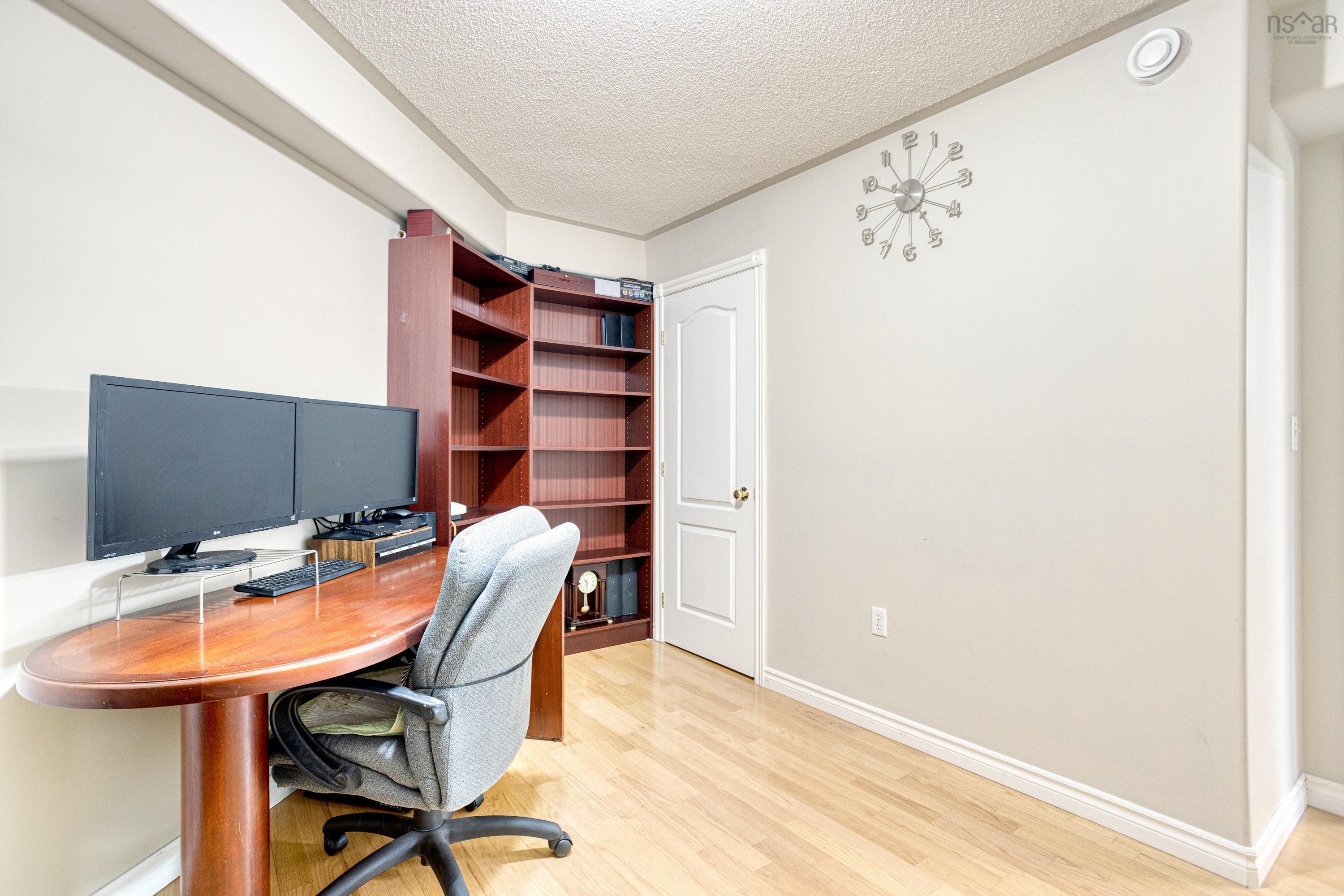 $459,000.00: 206 40 Regency Park Drive, Halifax