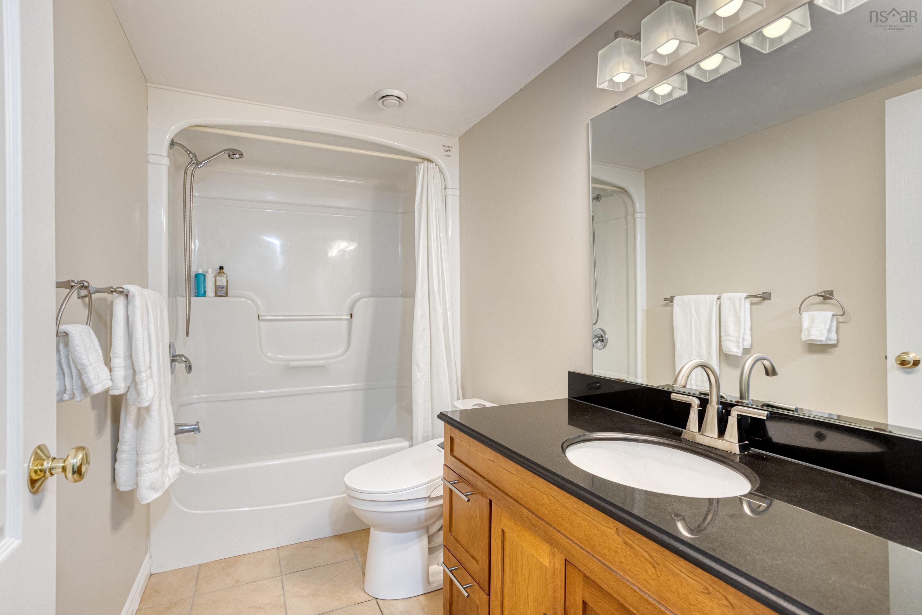 $459,000.00: 206 40 Regency Park Drive, Halifax