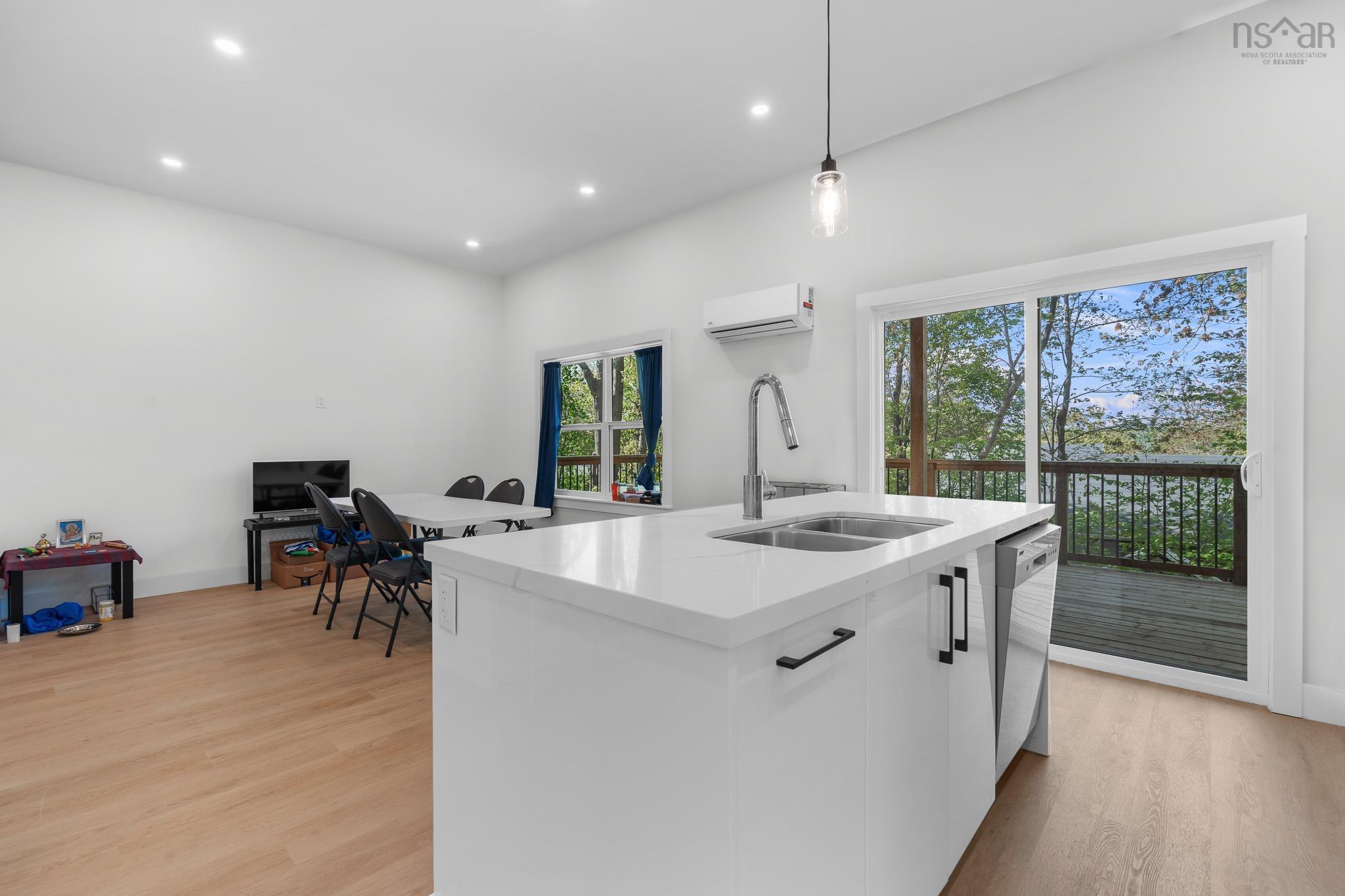 $1,195,000.00: 13 Hilchie Road, Dartmouth