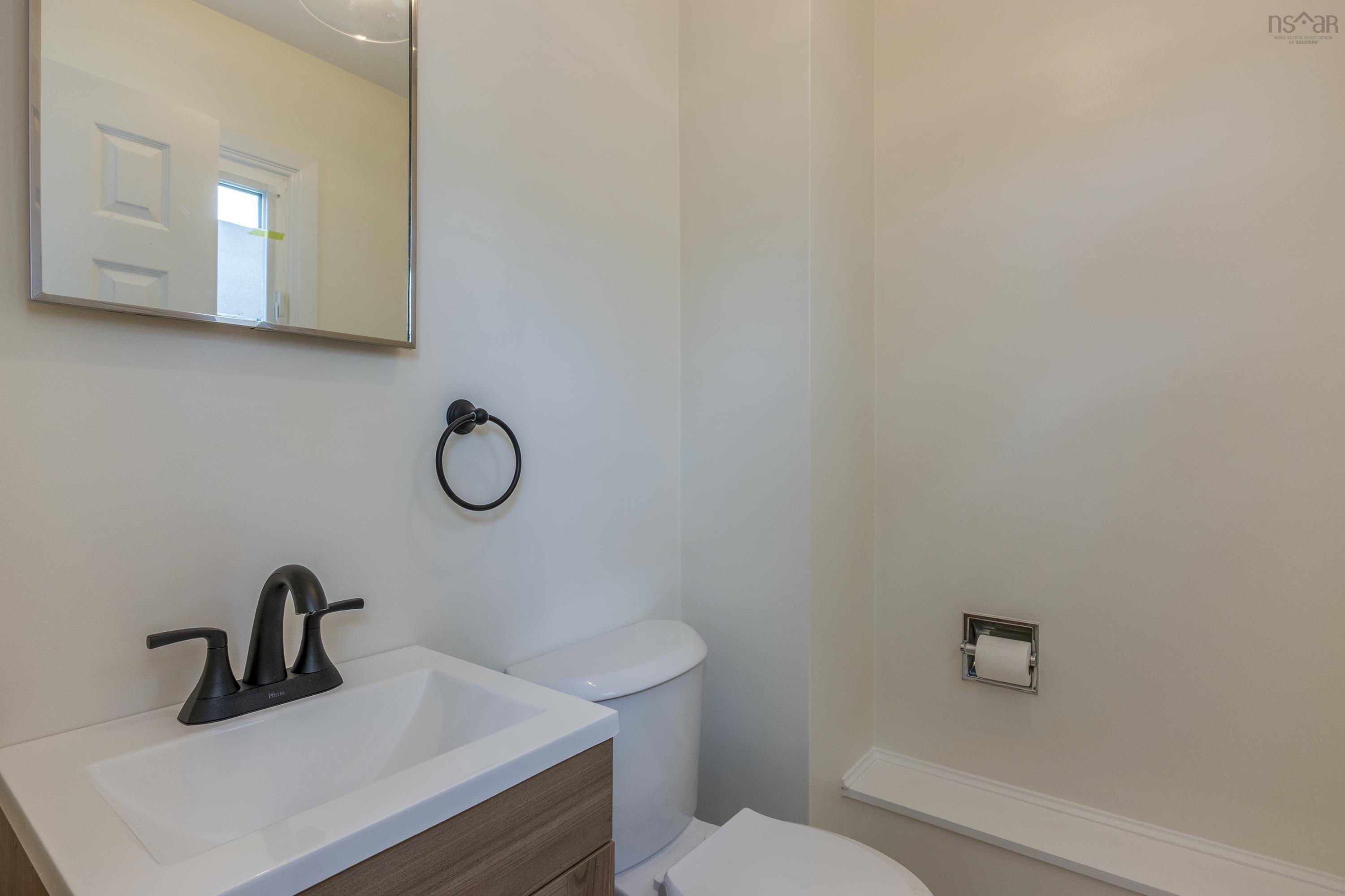 $389,900.00: 8 Christopher Avenue, Dartmouth
