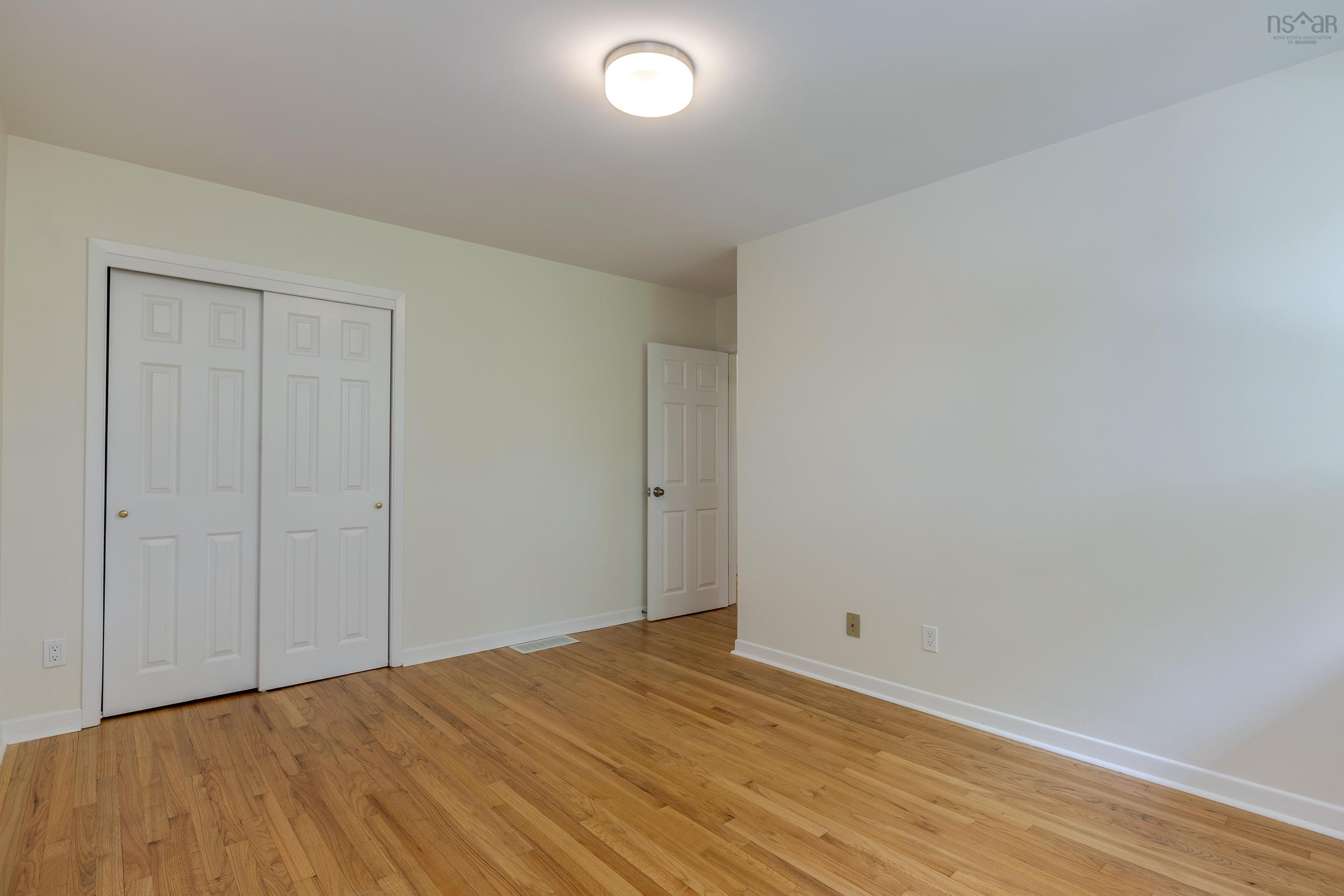 $389,900.00: 8 Christopher Avenue, Dartmouth