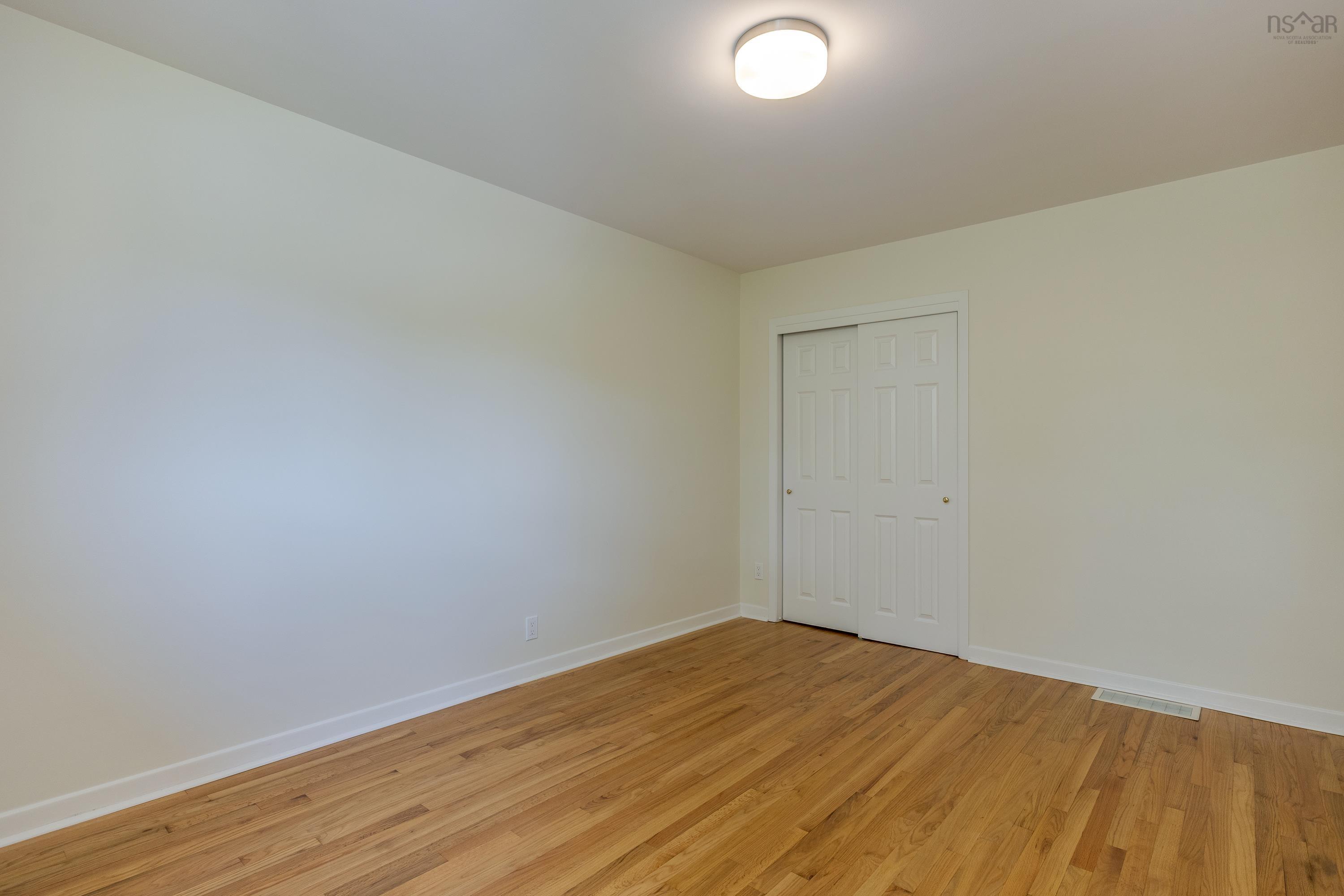 $389,900.00: 8 Christopher Avenue, Dartmouth