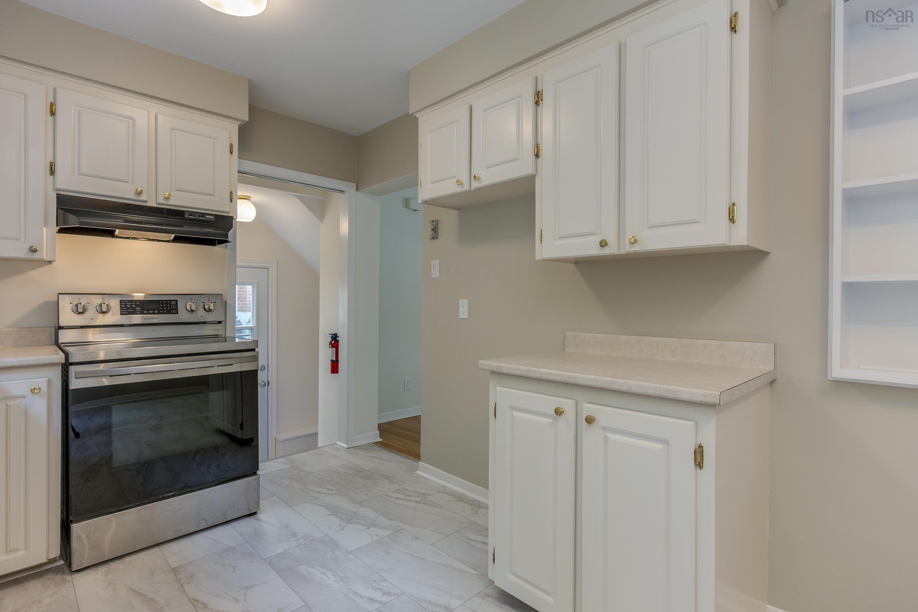 $389,900.00: 8 Christopher Avenue, Dartmouth