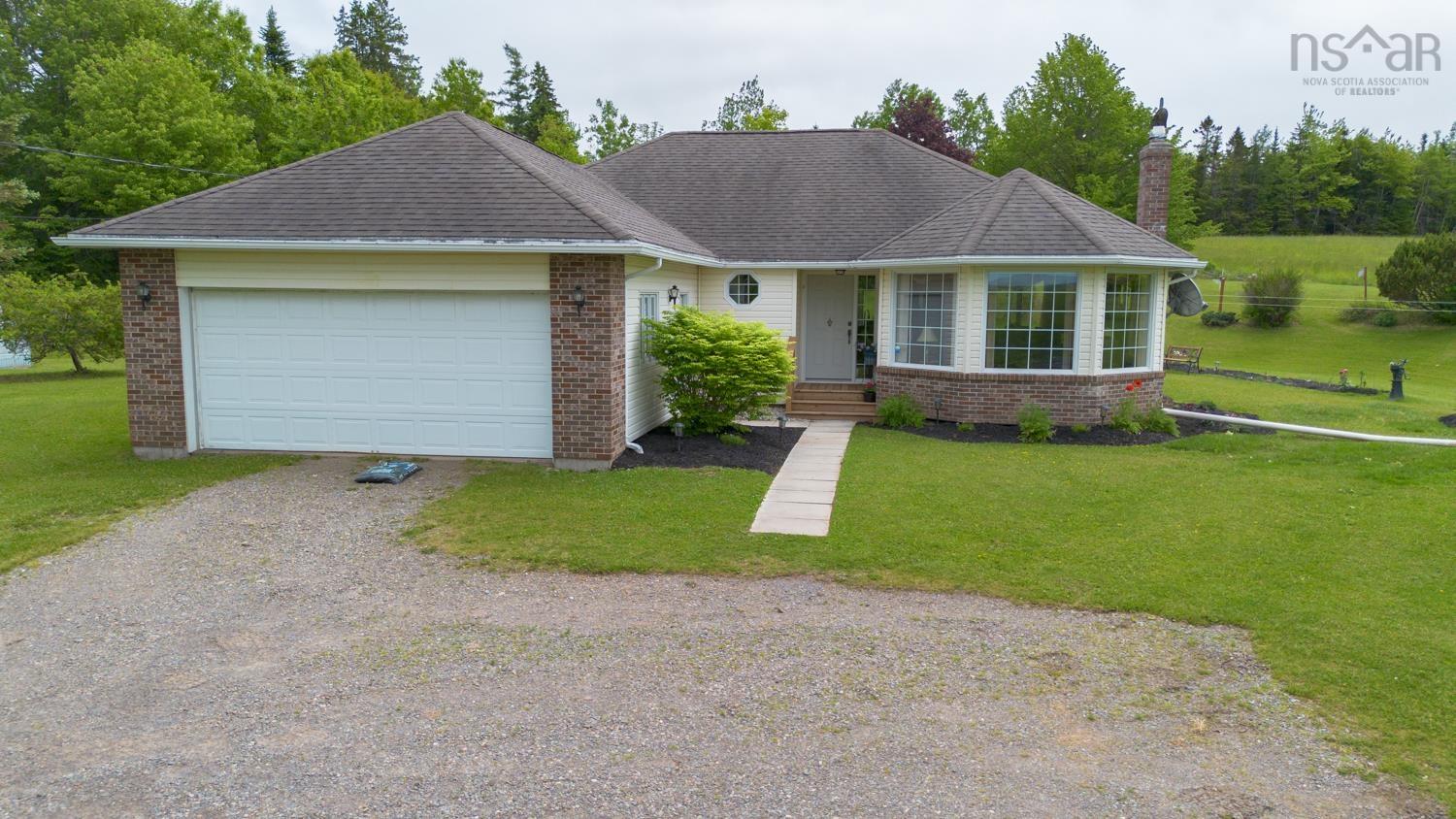 $599,000.00: 1332 MEADOWVALE Road, Meadowvale