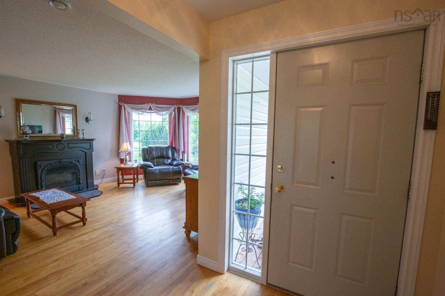 $599,000.00: 1332 MEADOWVALE Road, Meadowvale