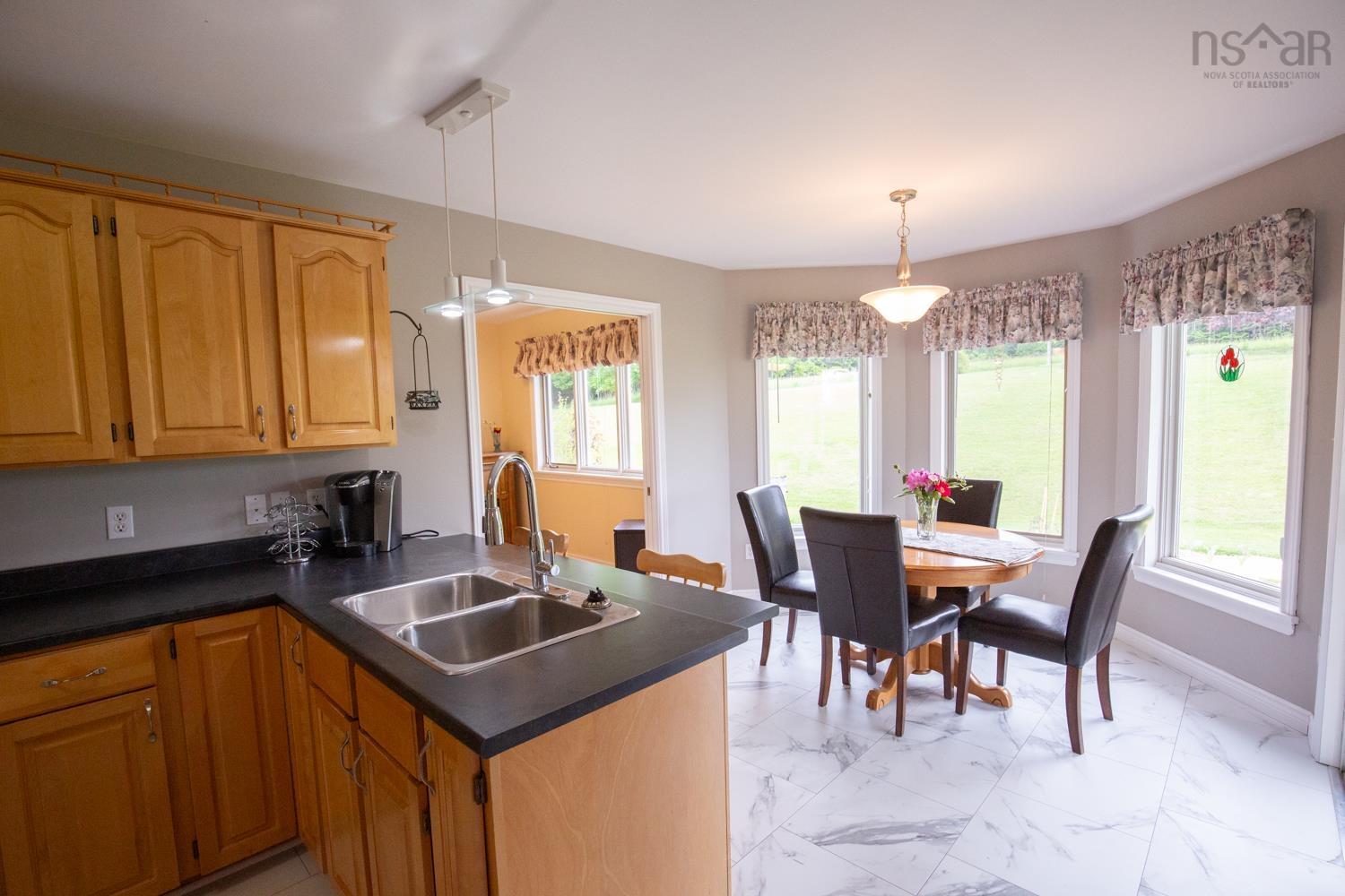 $599,000.00: 1332 MEADOWVALE Road, Meadowvale
