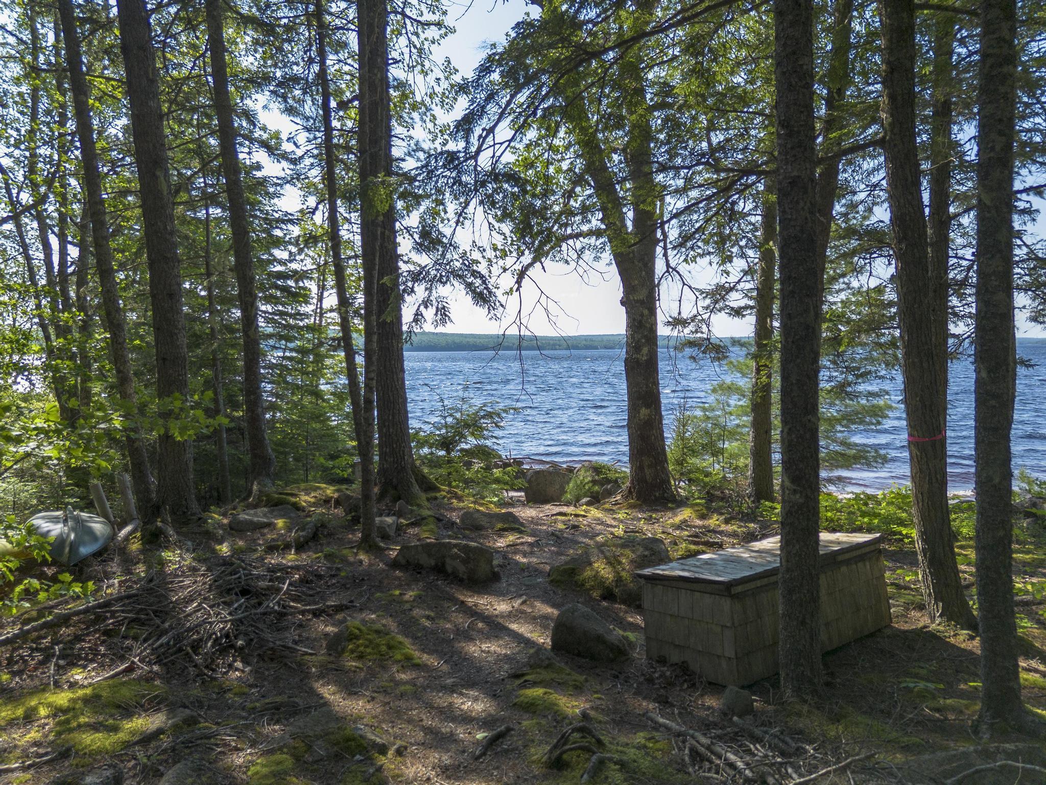 $400,000.00: 10 South Point Road, Sherbrooke Lake