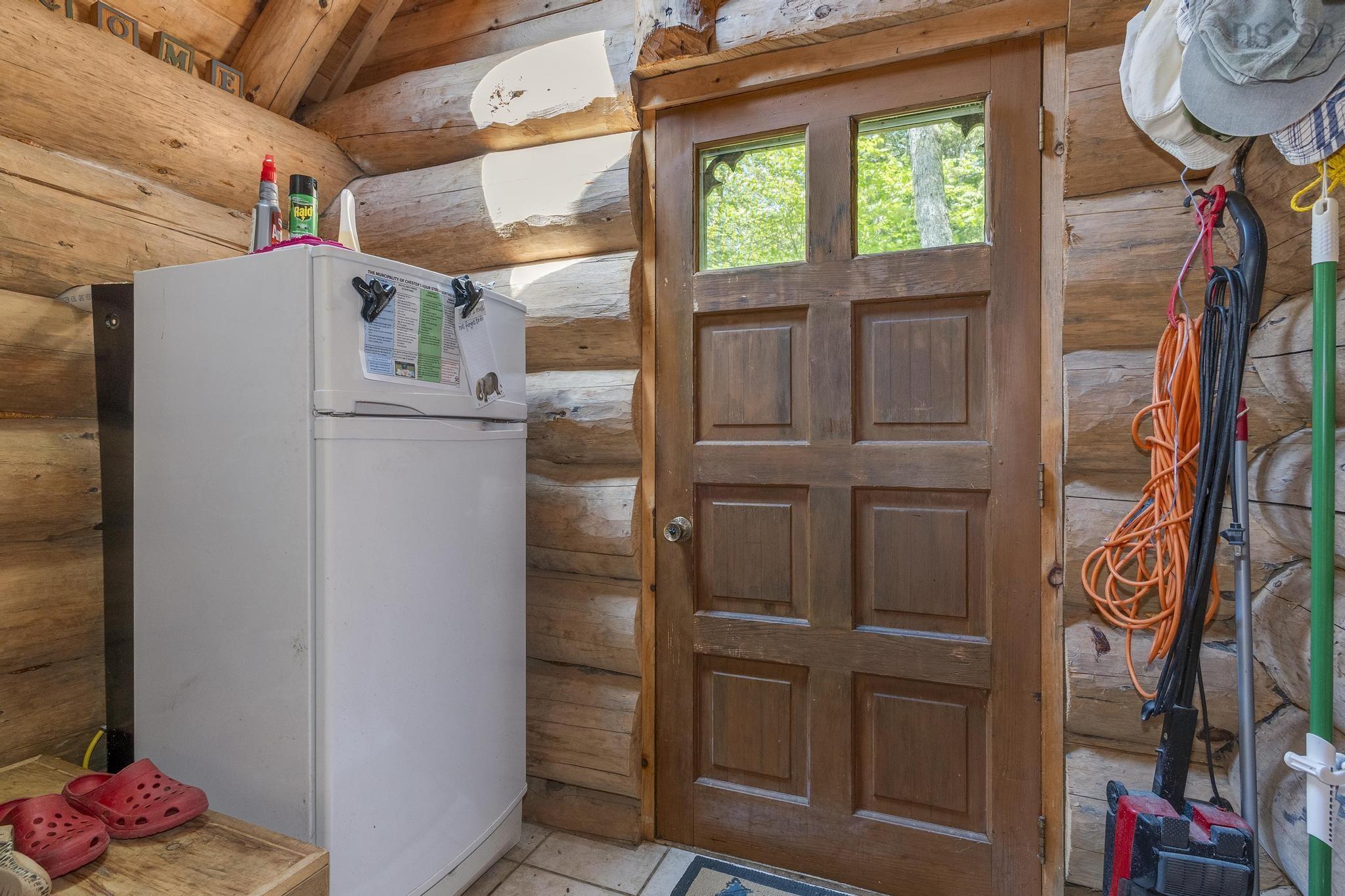 $400,000.00: 10 South Point Road, Sherbrooke Lake
