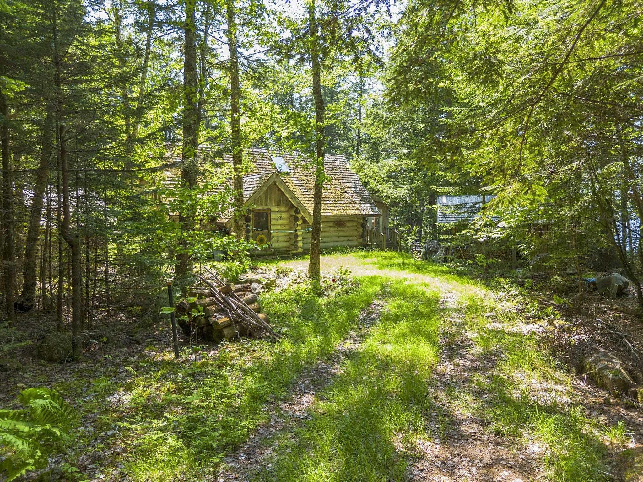 $400,000.00: 10 South Point Road, Sherbrooke Lake
