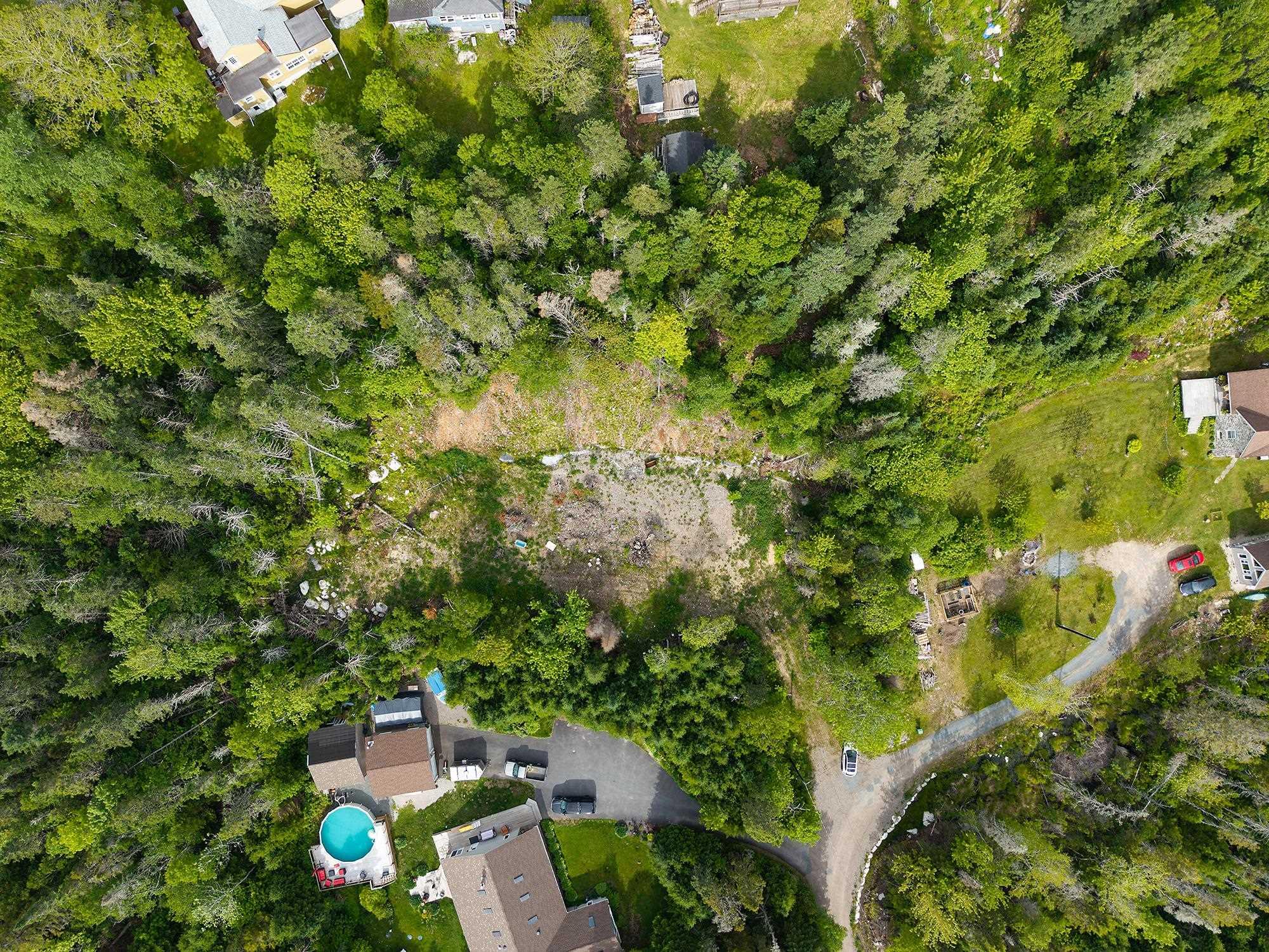 10 Spruce Lane, Boutiliers Point, NS (MLS 202514774)