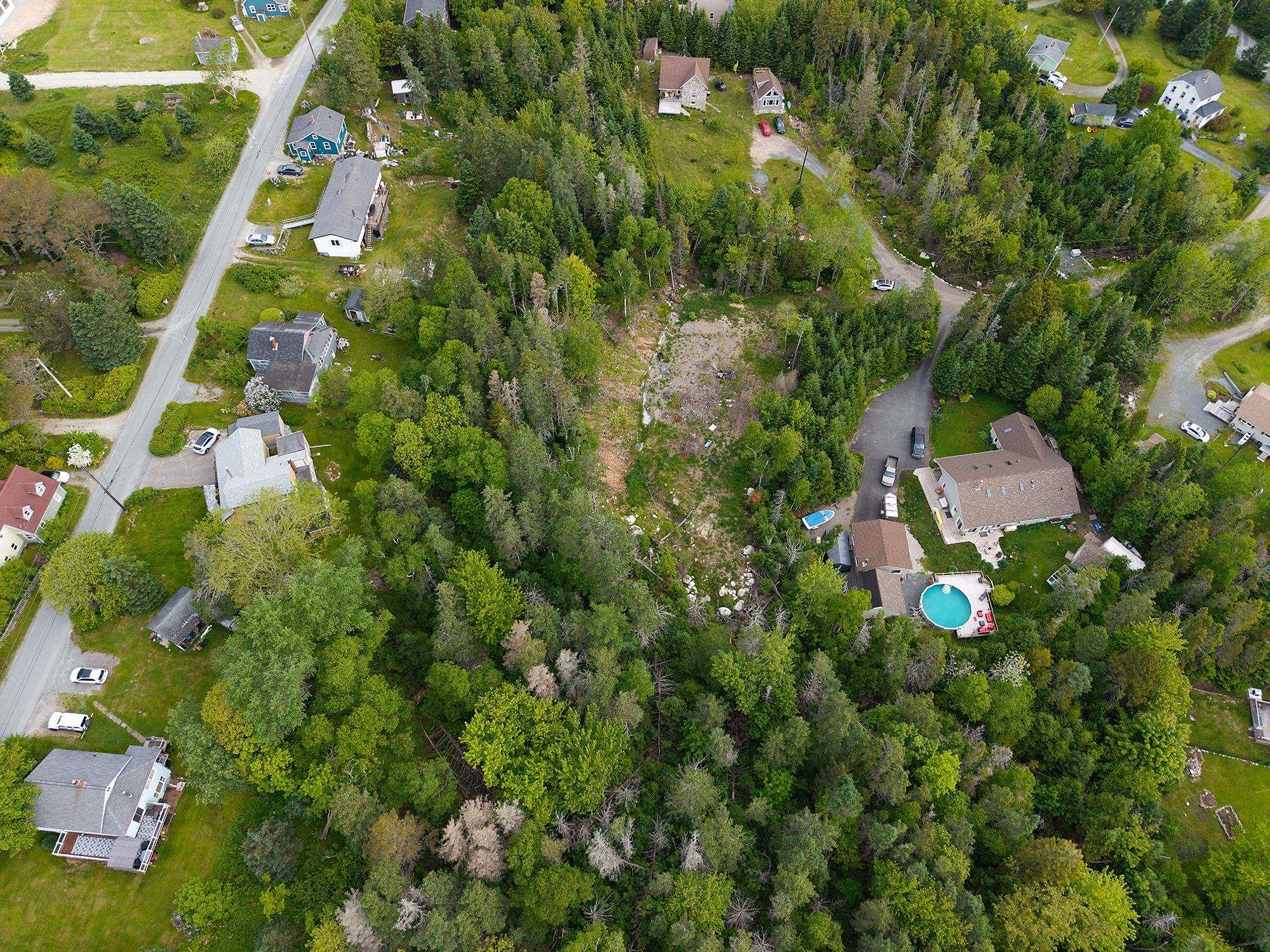 10 Spruce Lane, Boutiliers Point, NS (MLS 202514774)