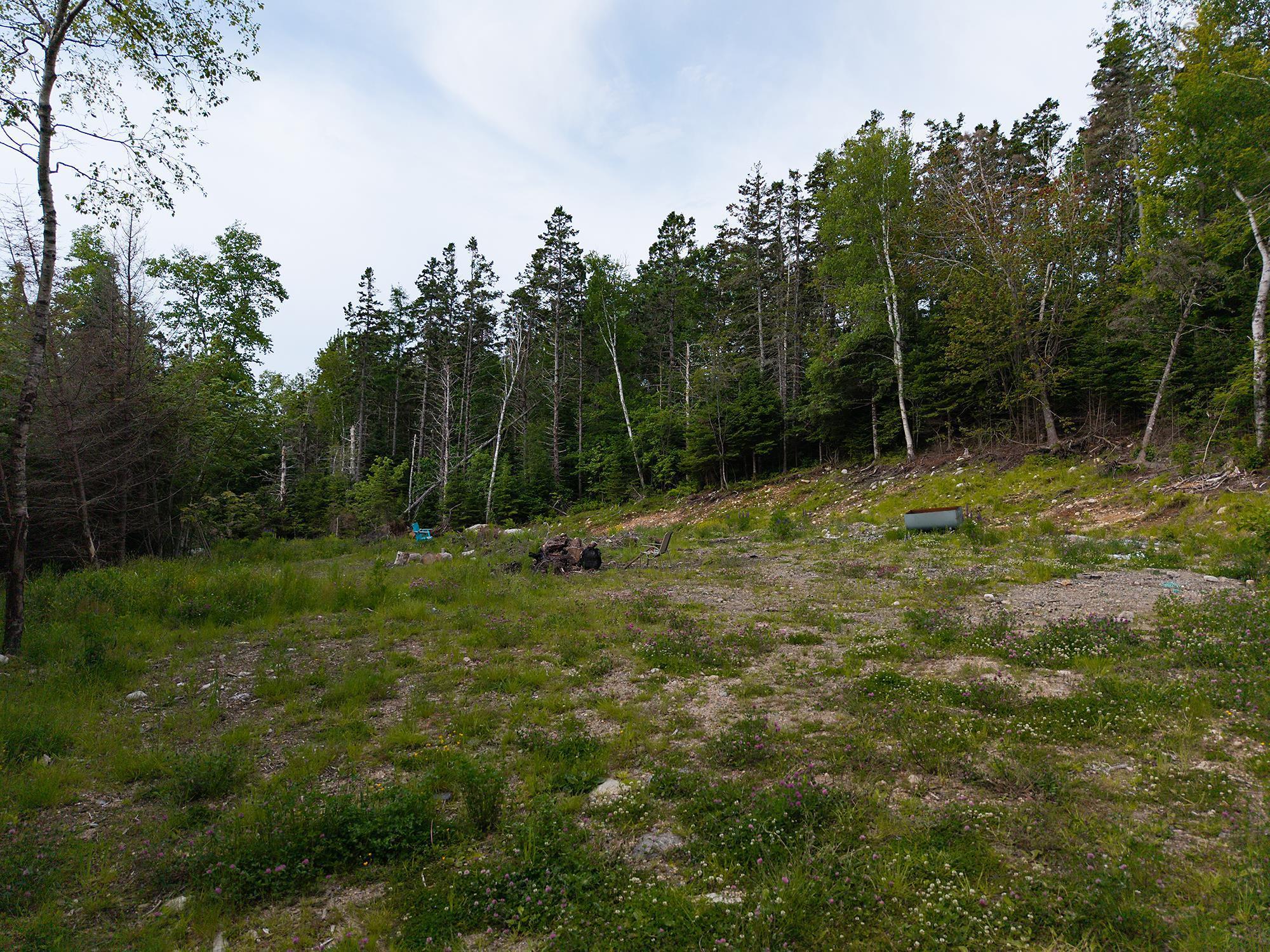 10 Spruce Lane, Boutiliers Point, NS (MLS 202514774)