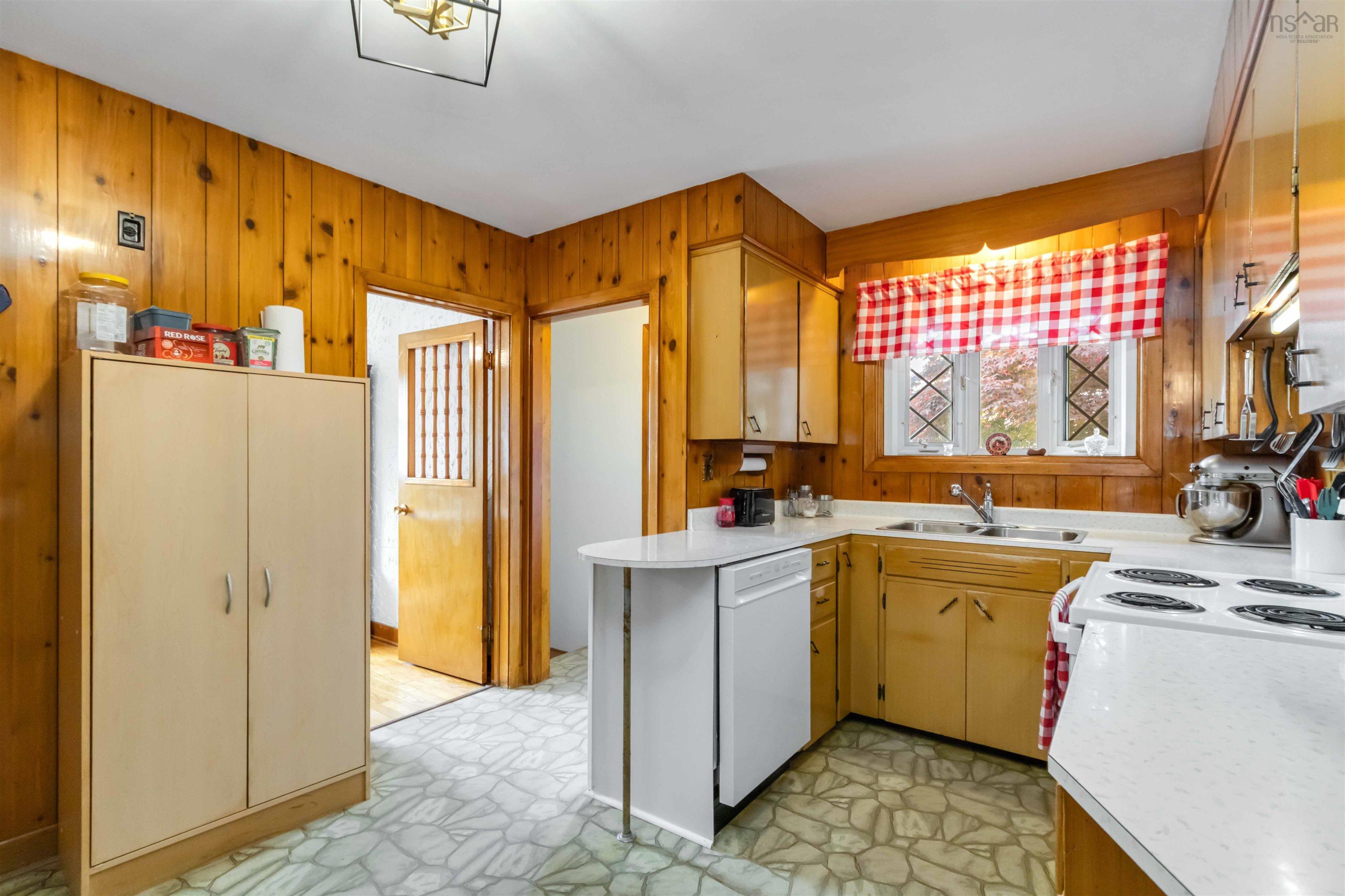 $549,900.00: 116 Symonds Street, Dartmouth