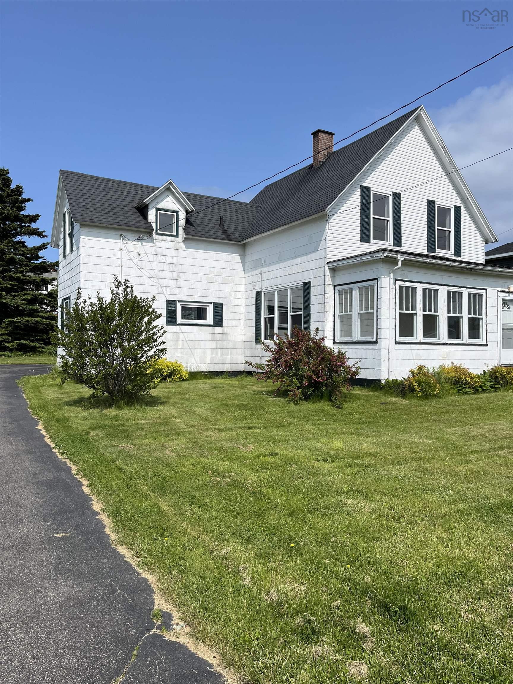 $149,000.00: 153 Lake Road, Glace Bay