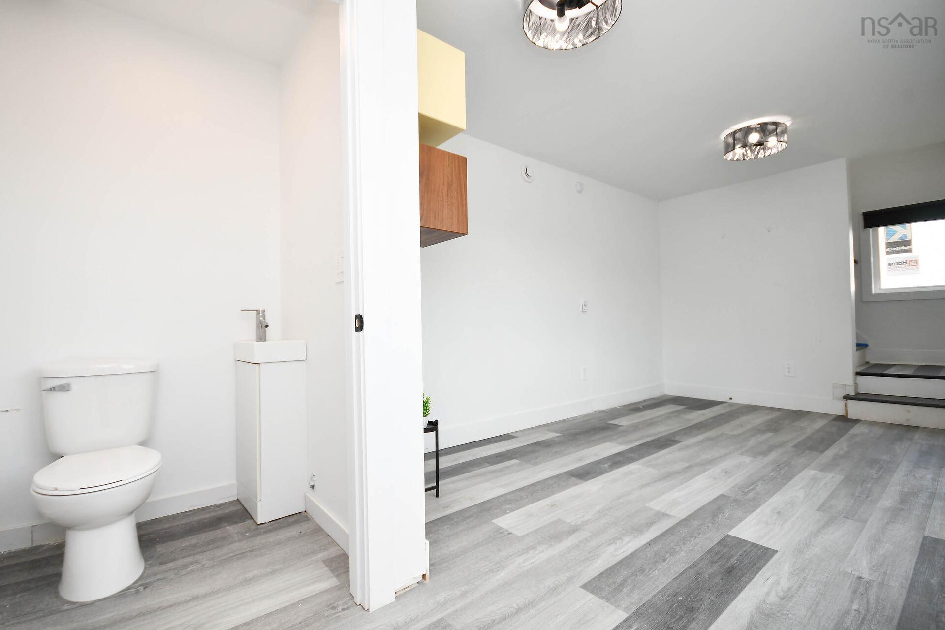 $749,900.00: 61/63 Brian Drive, Dartmouth
