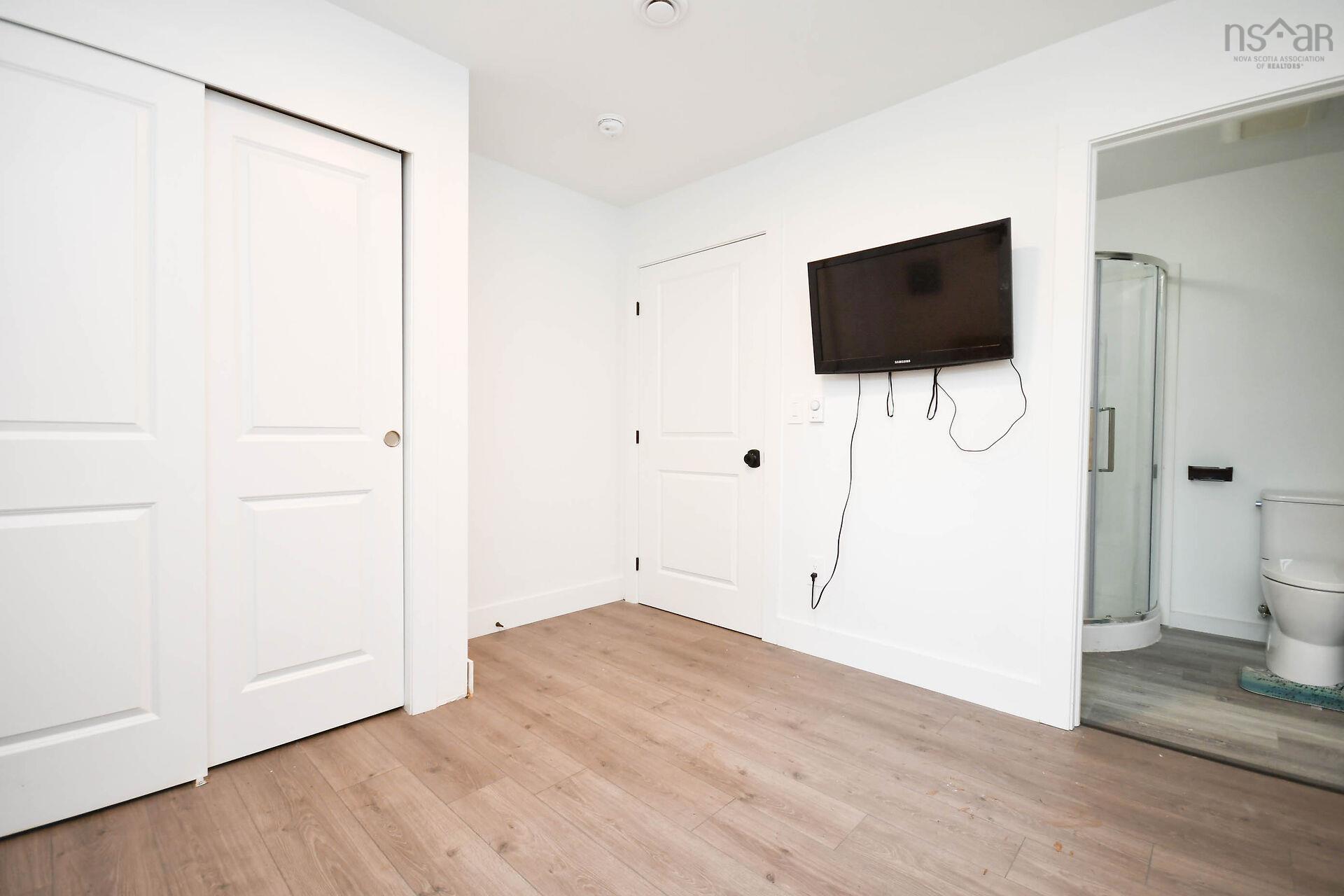 $749,900.00: 61/63 Brian Drive, Dartmouth