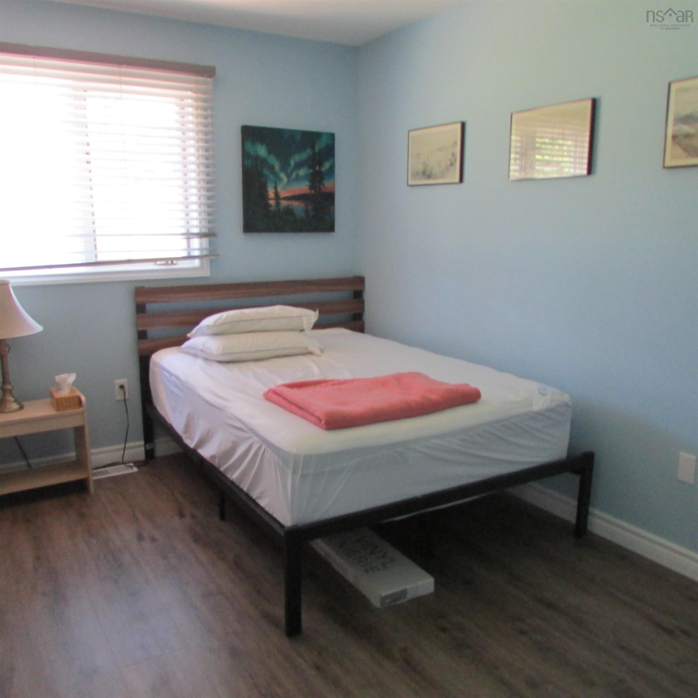 $385,000.00: 25 EVELYNS Avenue, Georges River