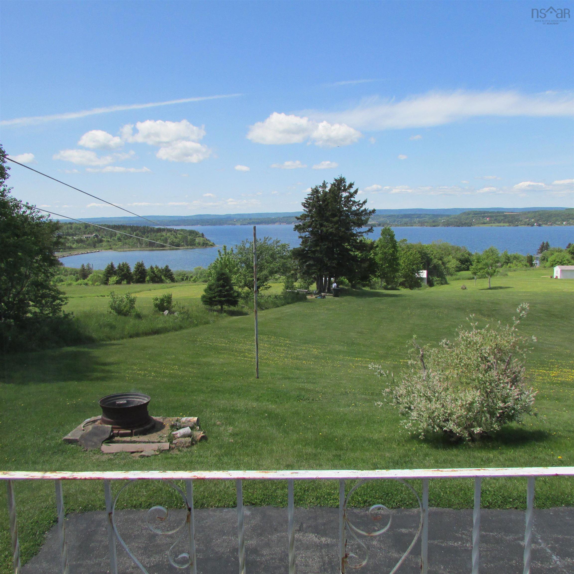 $385,000.00: 25 EVELYNS Avenue, Georges River