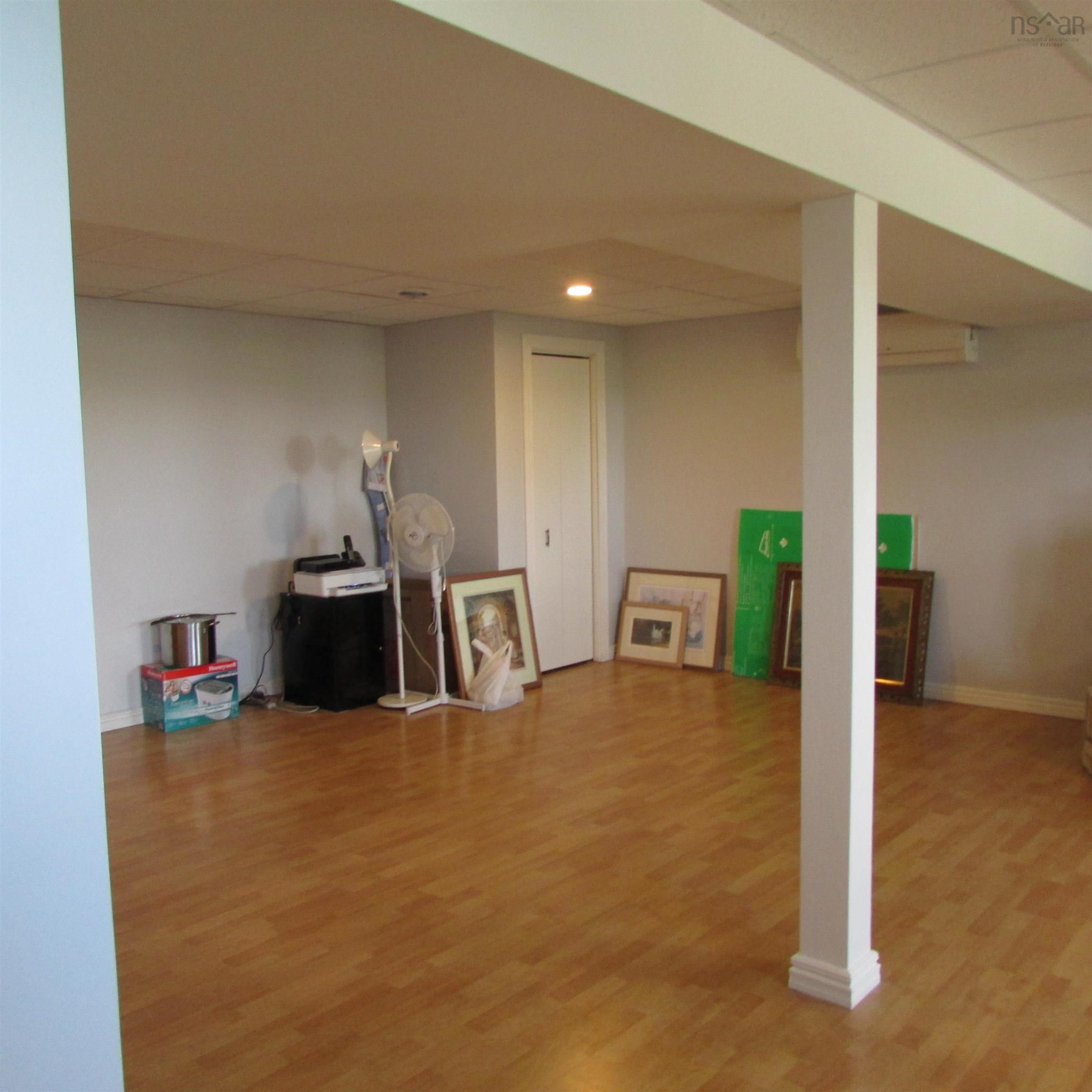 $385,000.00: 25 EVELYNS Avenue, Georges River