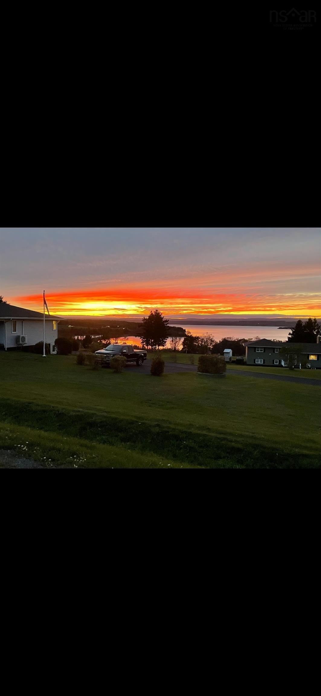 $385,000.00: 25 EVELYNS Avenue, Georges River