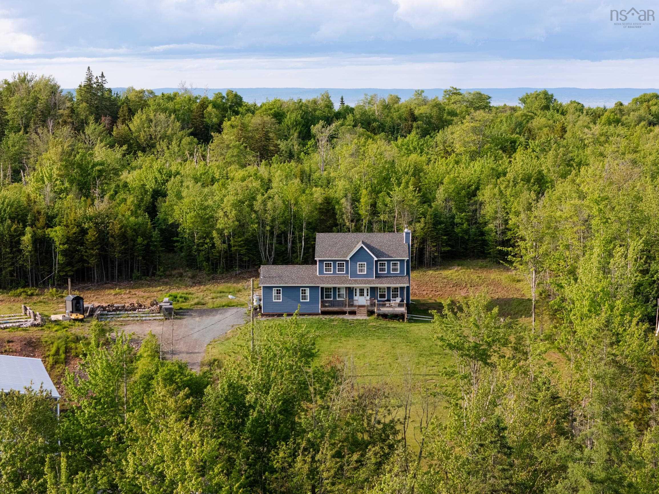 $1,100,000.00: 9409 Highway 215, Pembroke