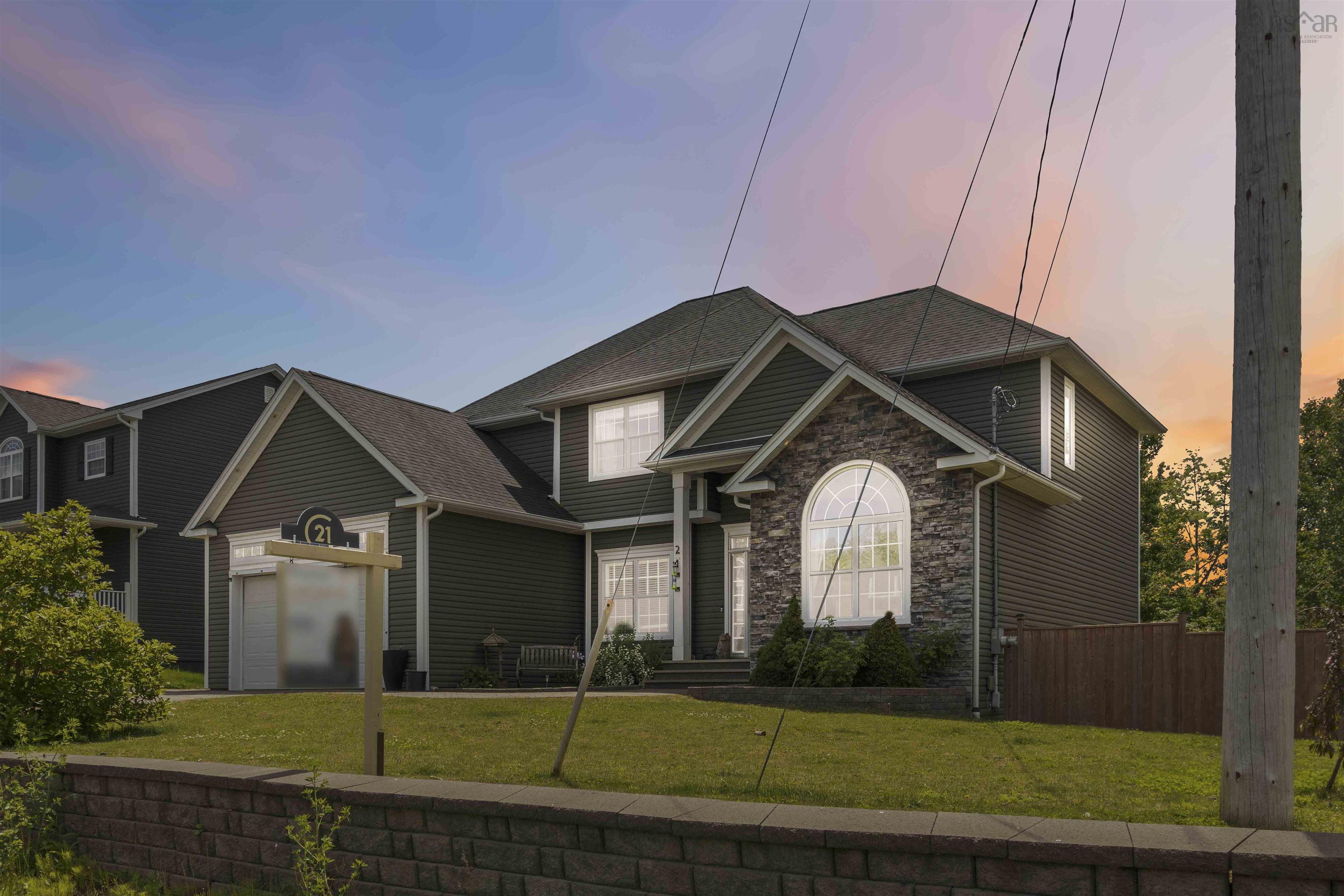 $849,900.00: 2 Lacy Anne Avenue, Enfield