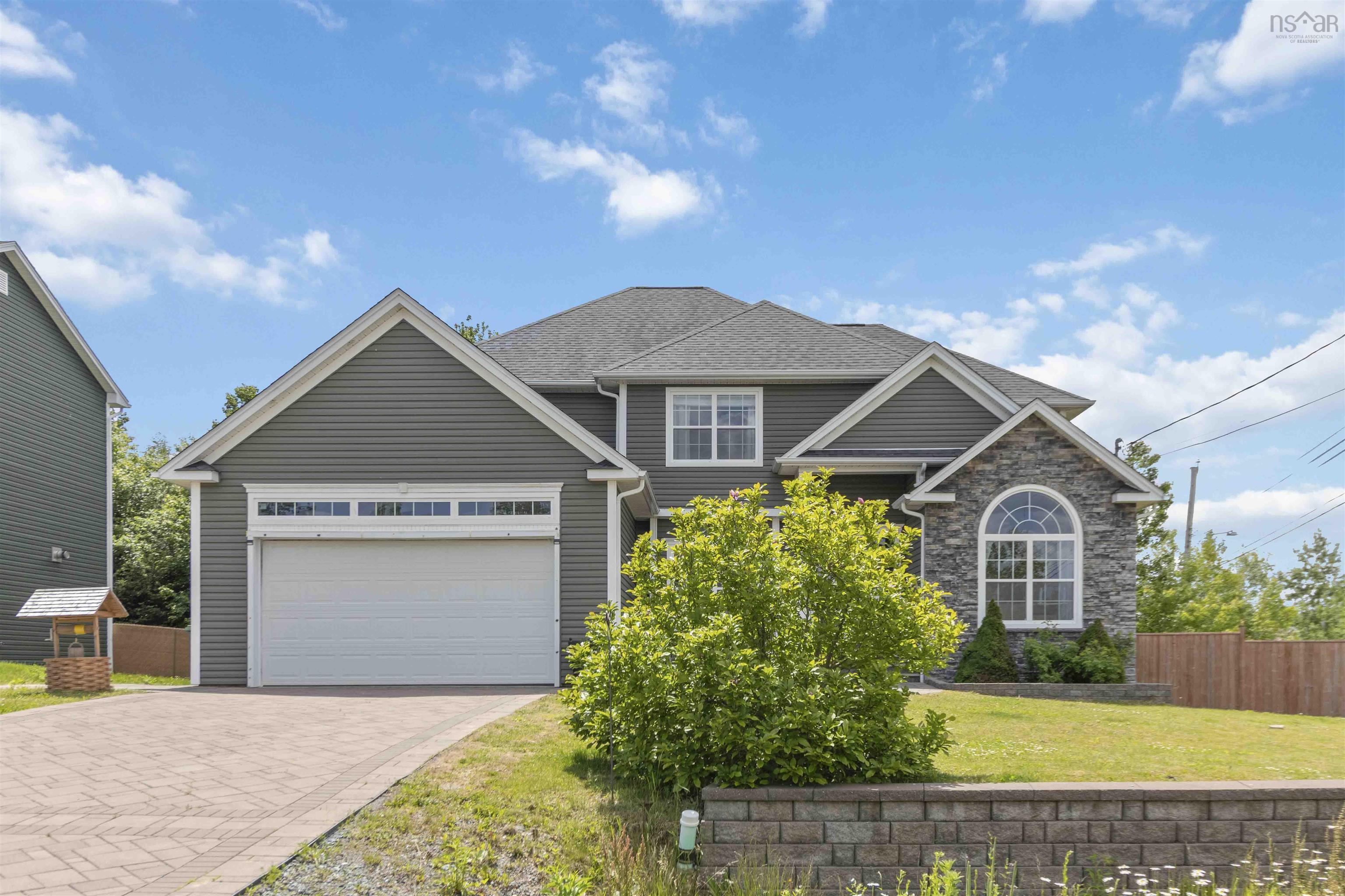 $849,900.00: 2 Lacy Anne Avenue, Enfield