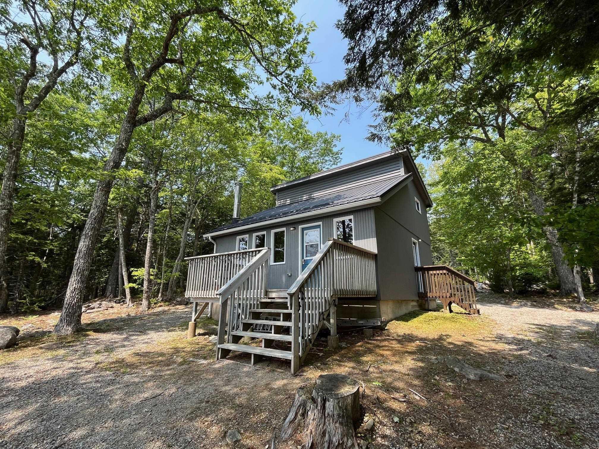 $399,900.00: 404 NARROWS Road, Labelle