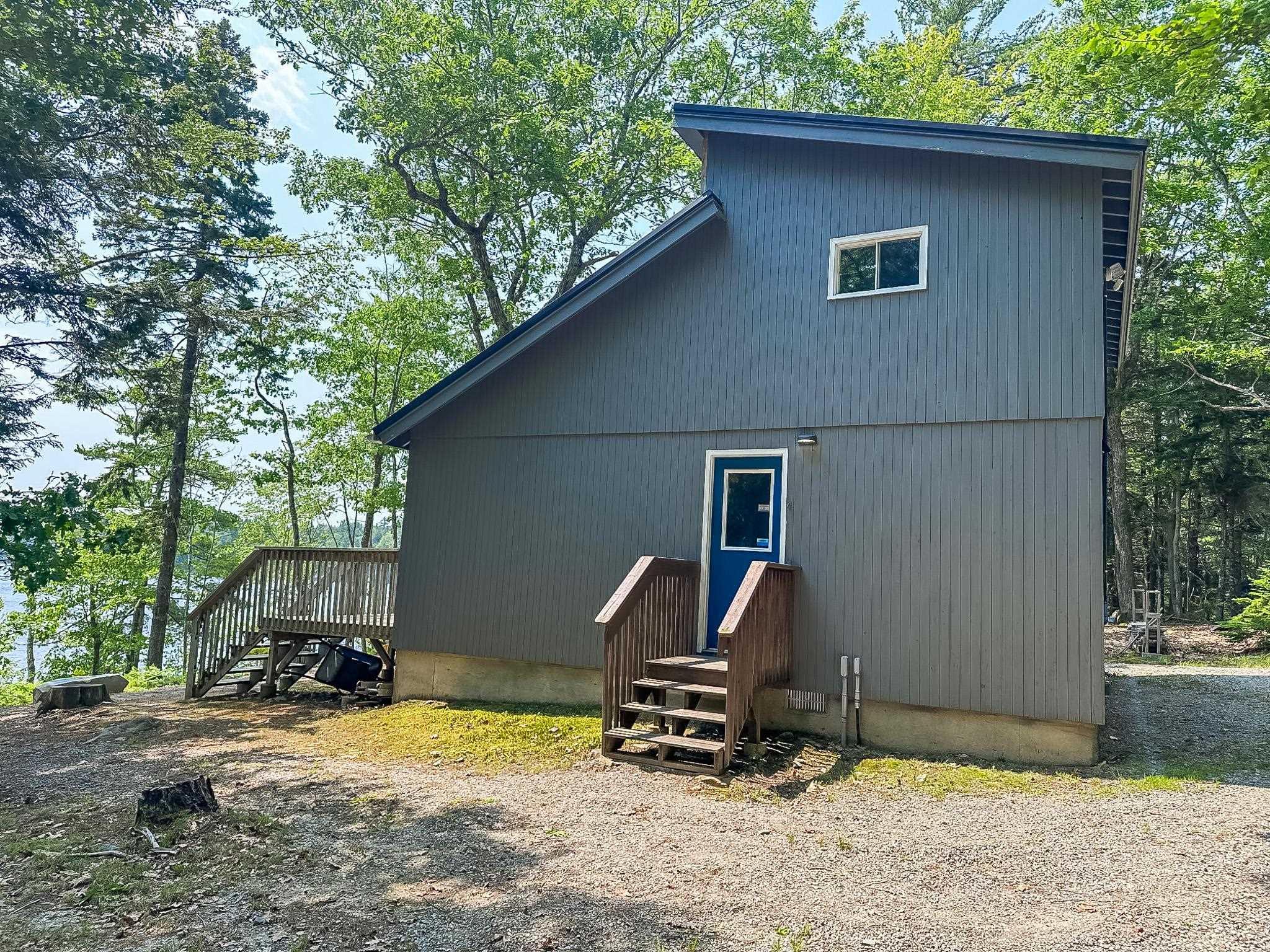 $399,900.00: 404 NARROWS Road, Labelle