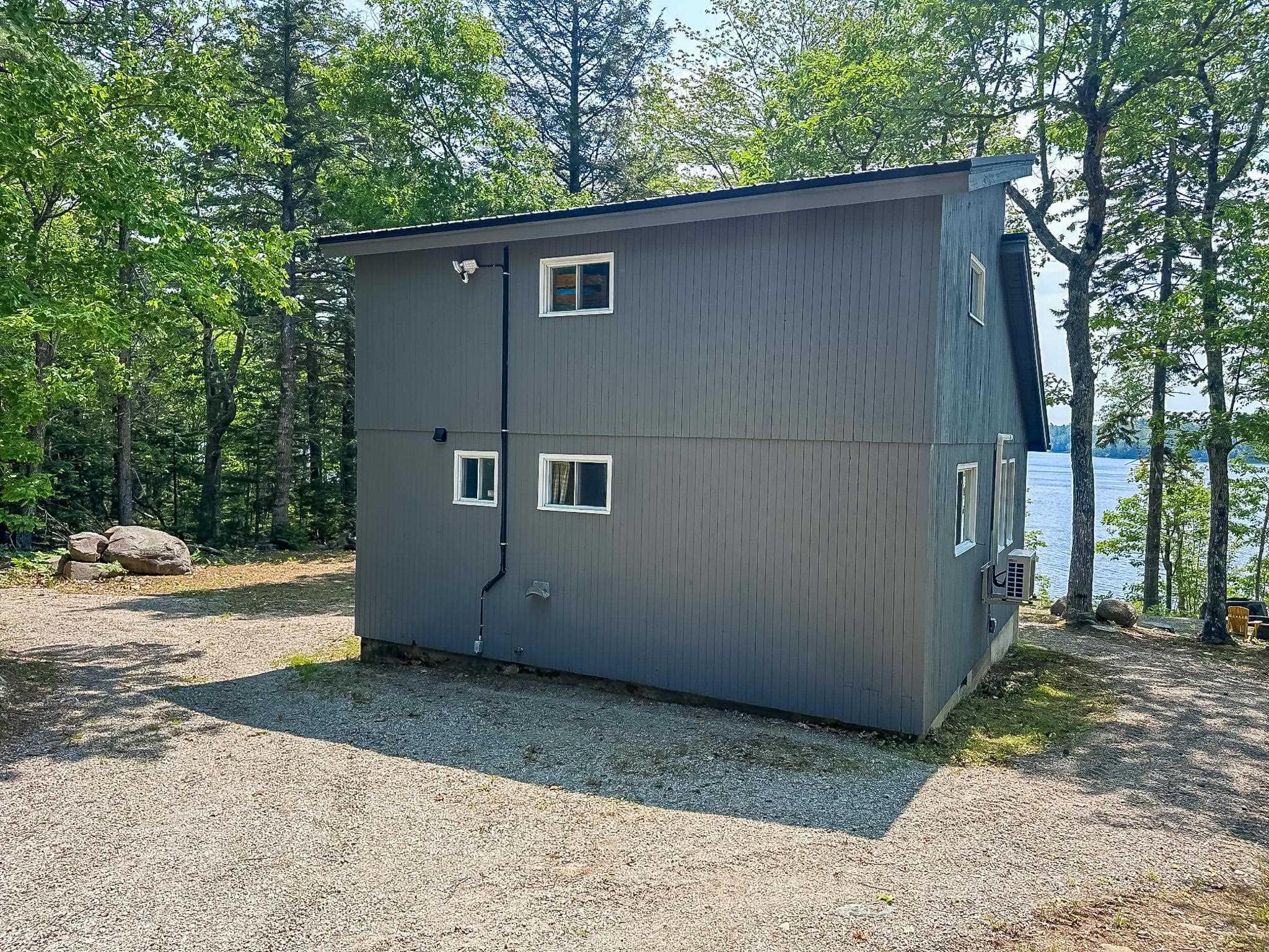 $399,900.00: 404 NARROWS Road, Labelle
