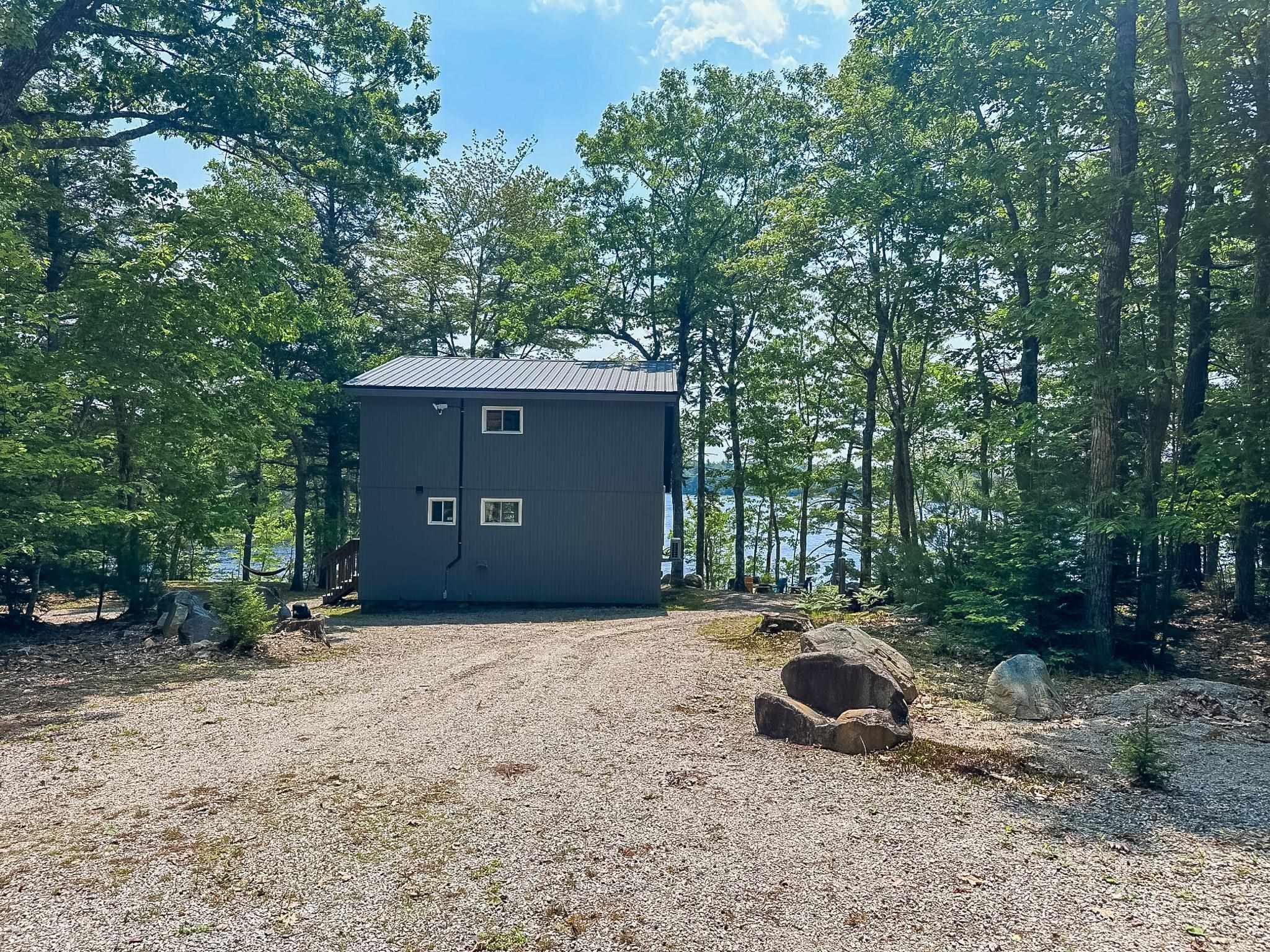 $399,900.00: 404 NARROWS Road, Labelle