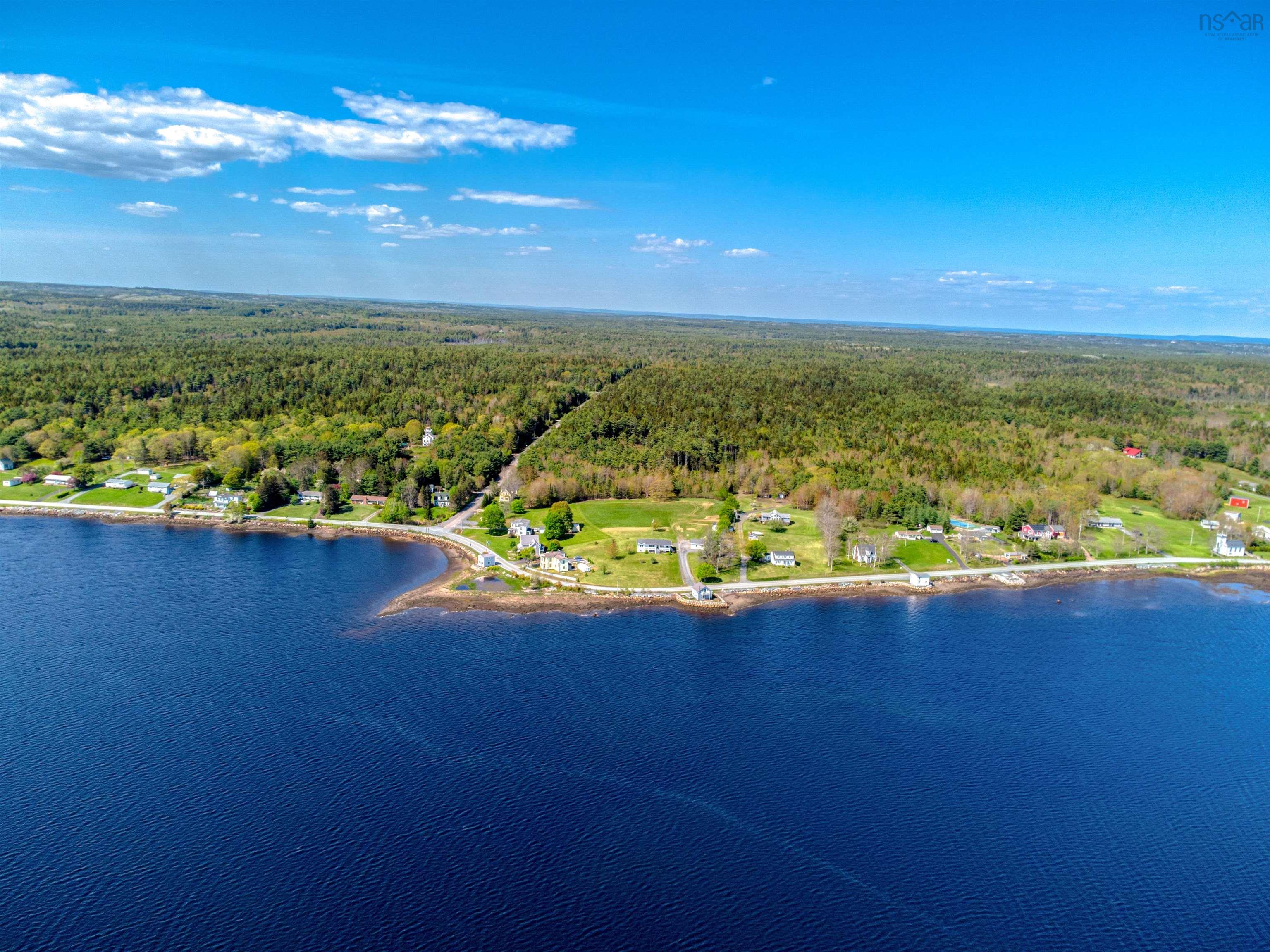 $735,000.00: 5414 Highway 332, Middle Lahave