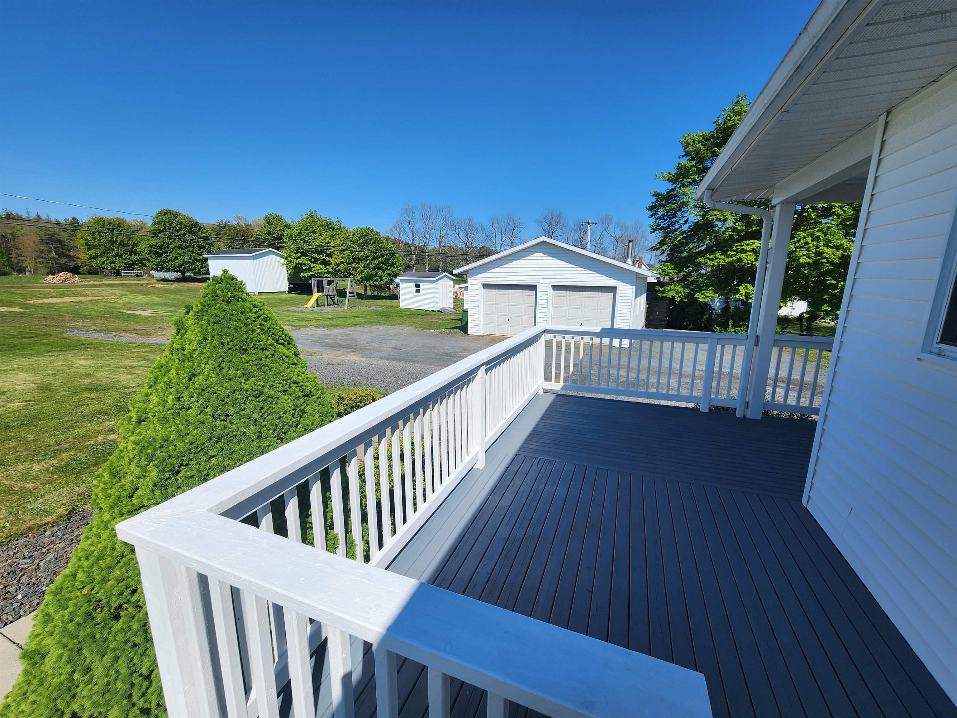 $735,000.00: 5414 Highway 332, Middle Lahave