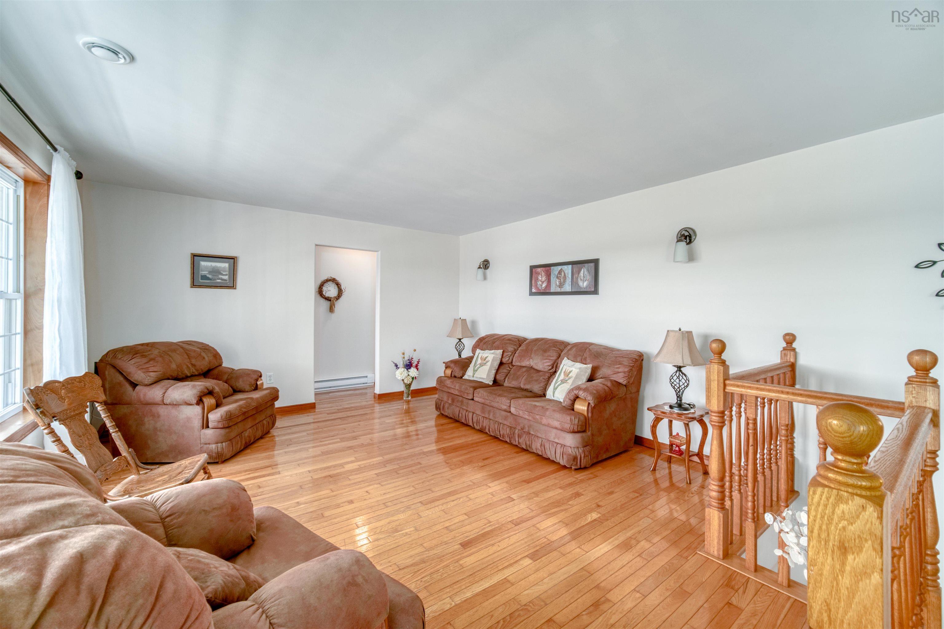 $735,000.00: 5414 Highway 332, Middle Lahave